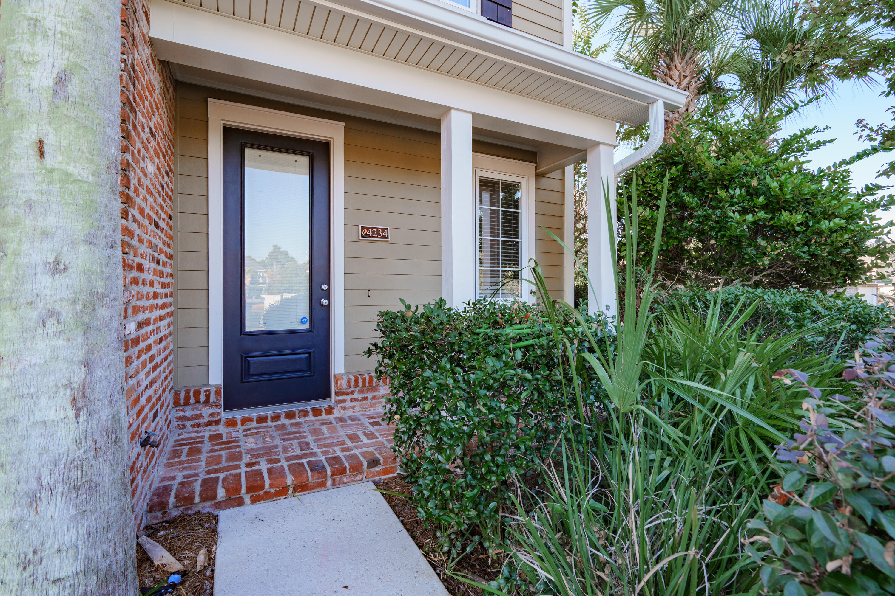 MARINA LANDING - Residential