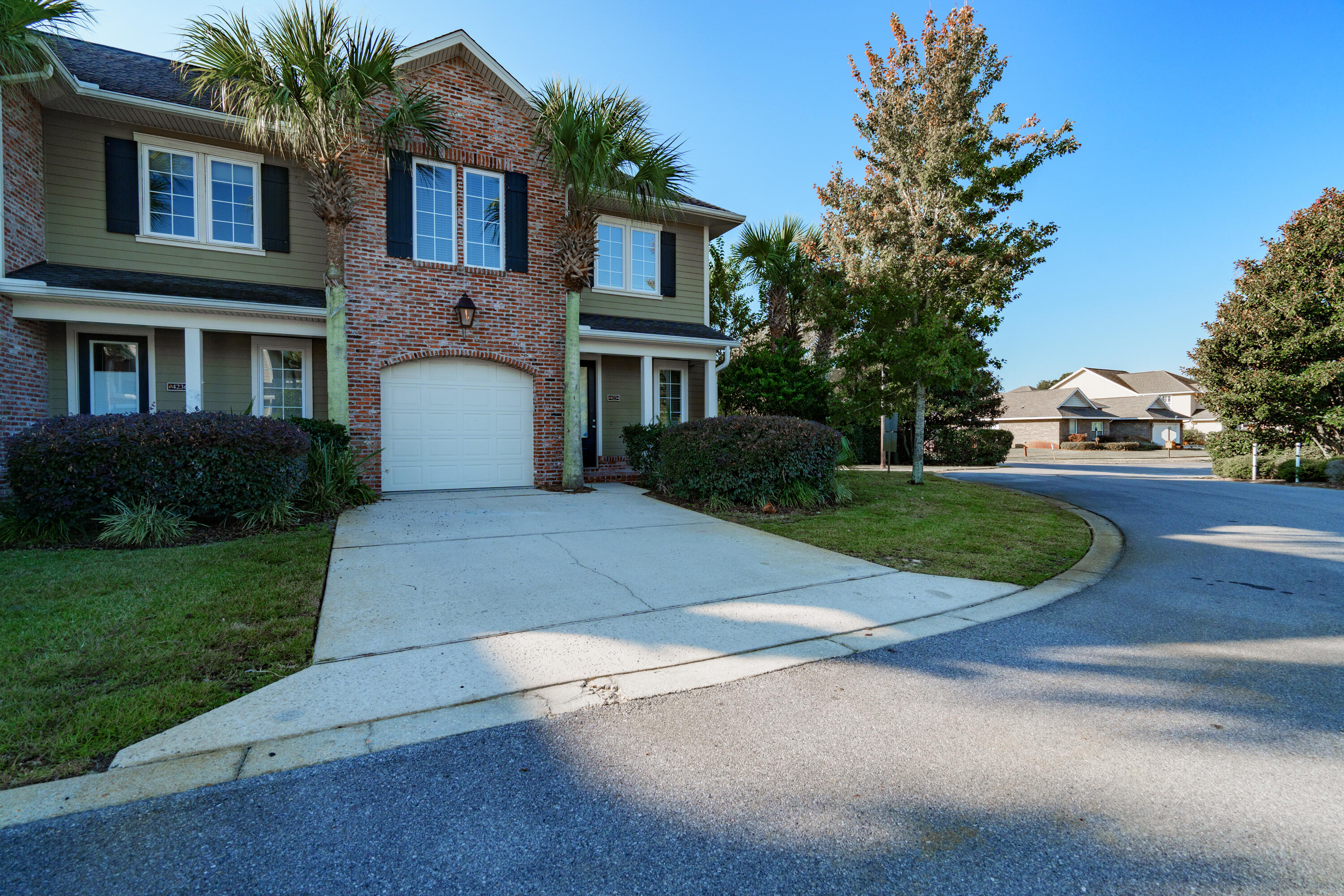 MARINA LANDING - Residential