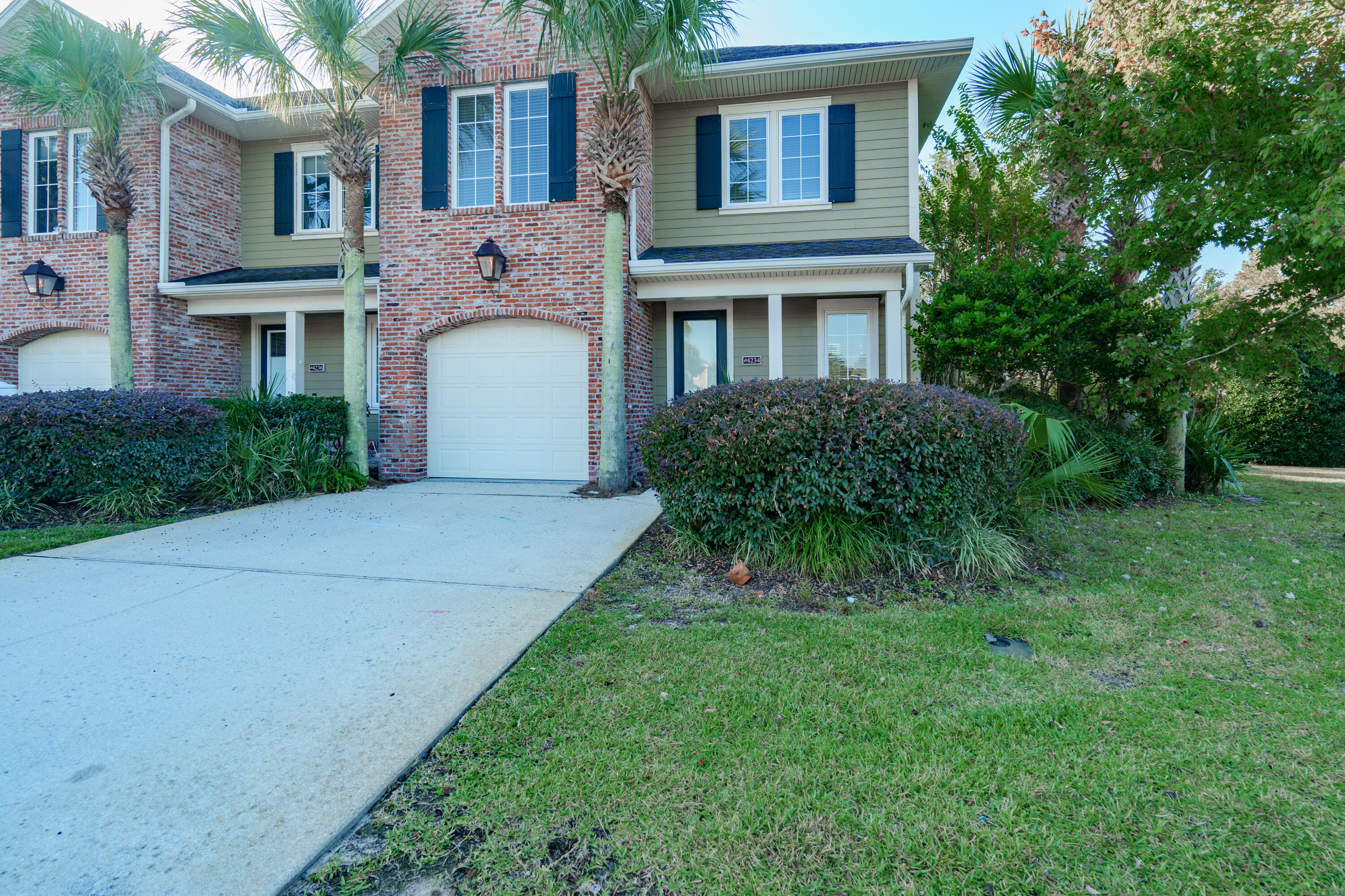 MARINA LANDING - Residential