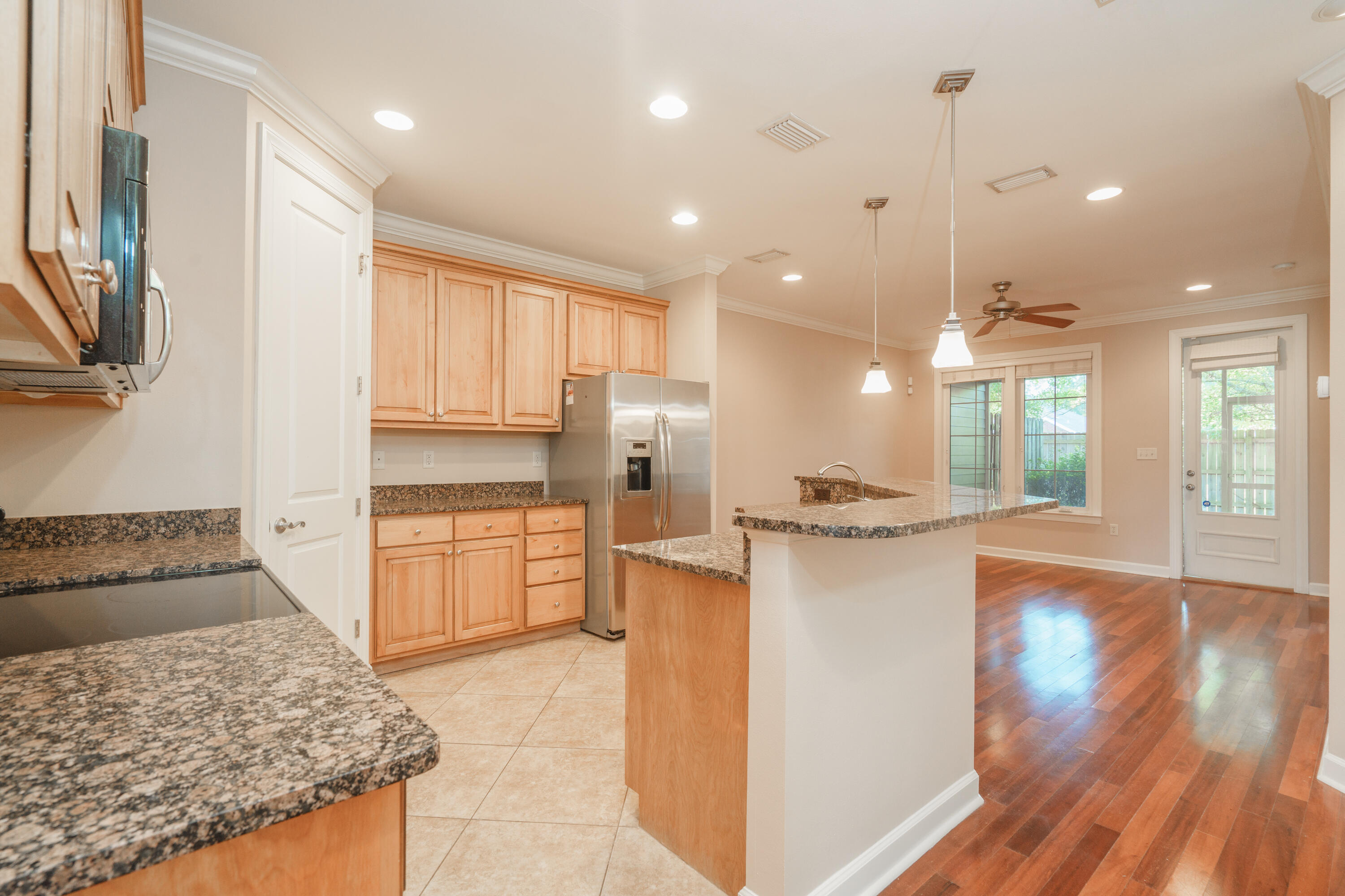 MARINA LANDING - Residential