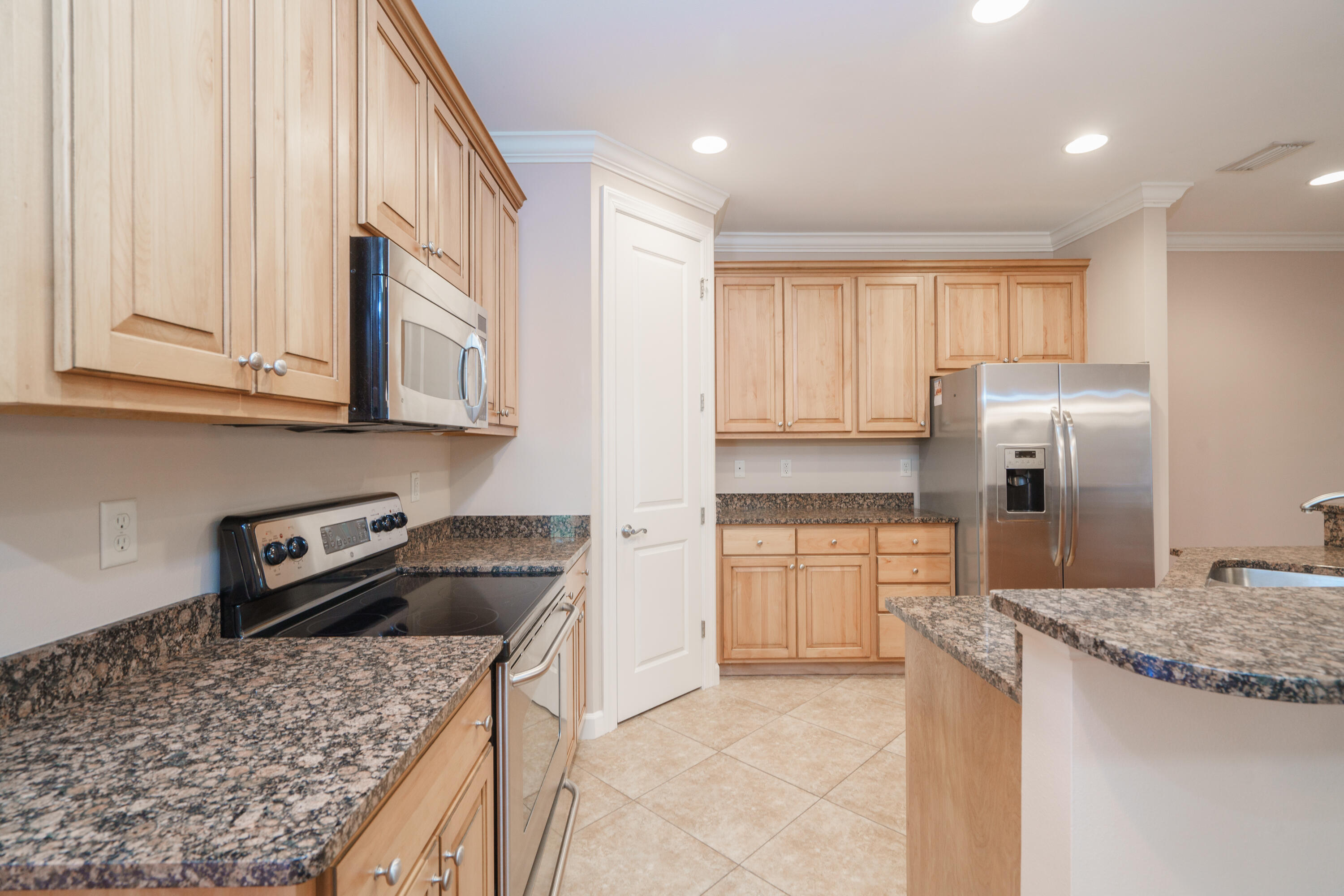 MARINA LANDING - Residential