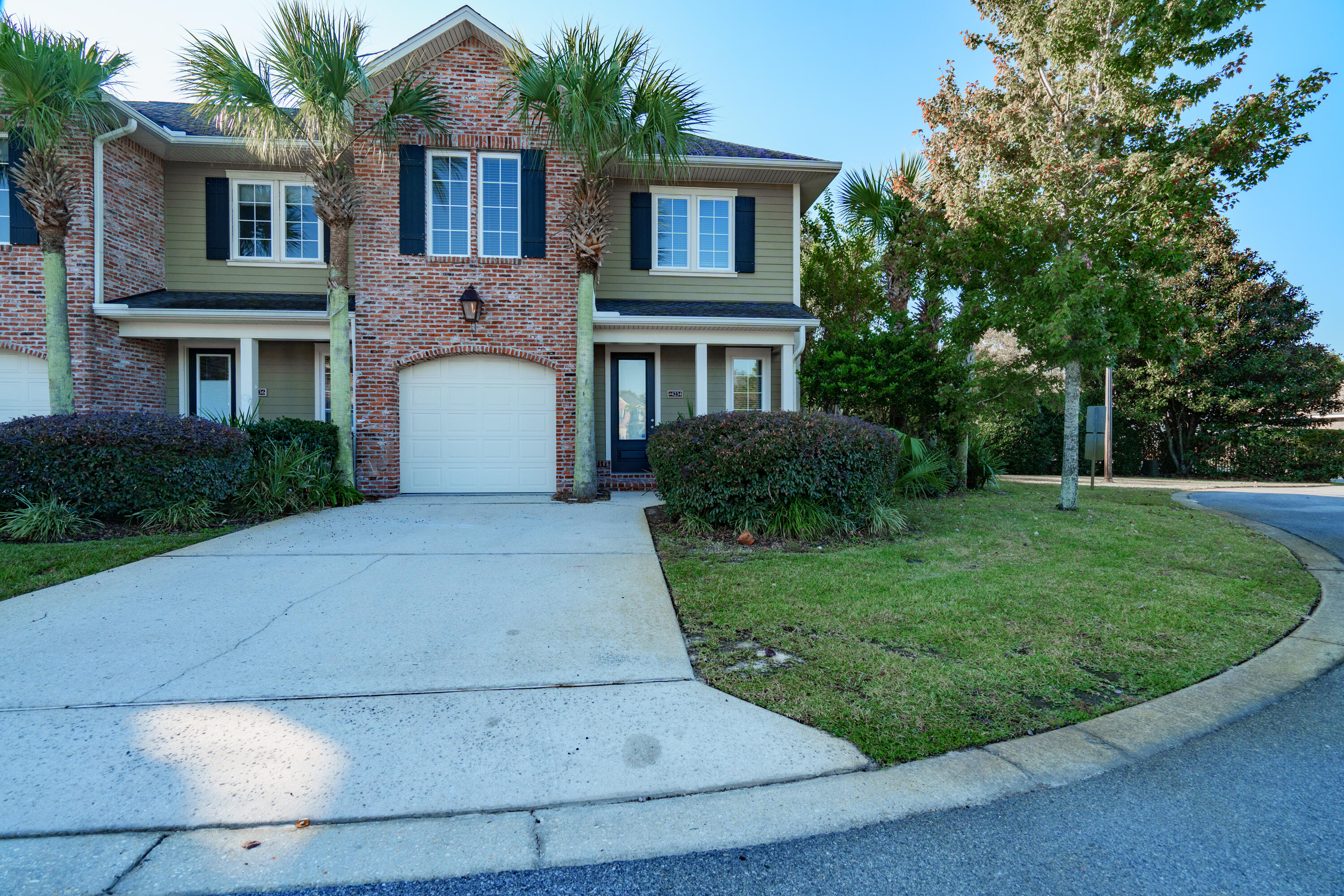 MARINA LANDING - Residential