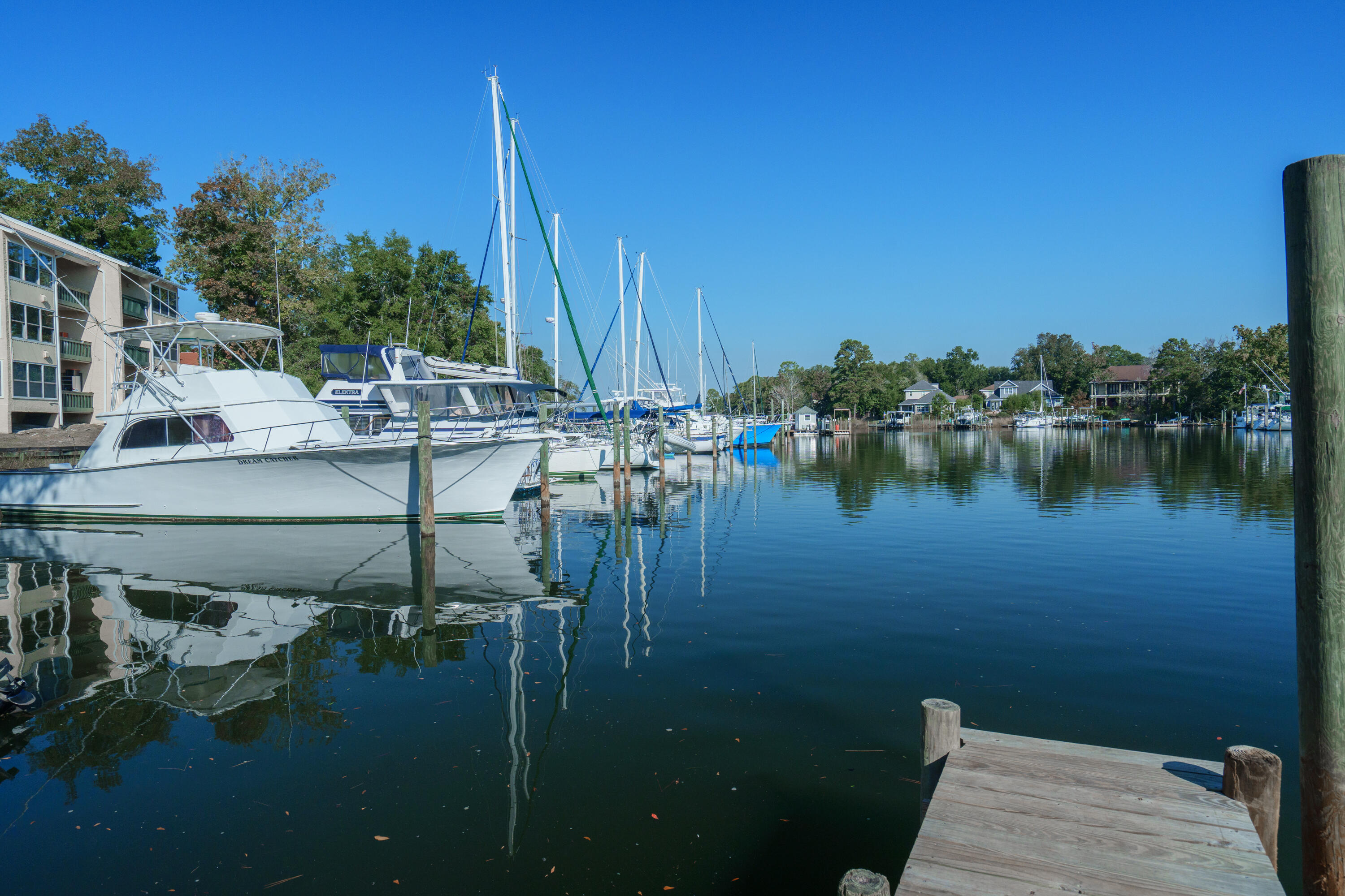 MARINA LANDING - Residential