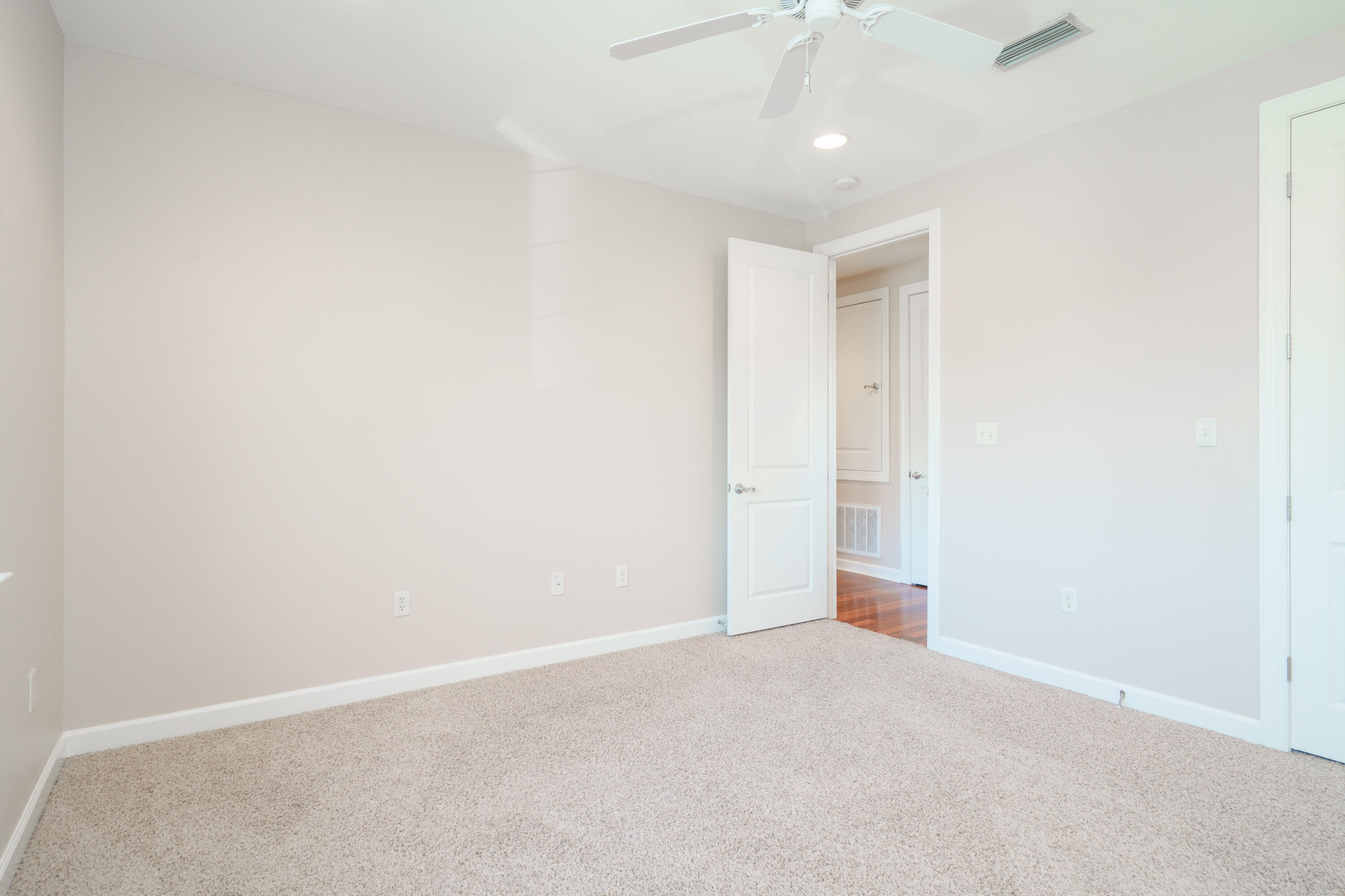 MARINA LANDING - Residential