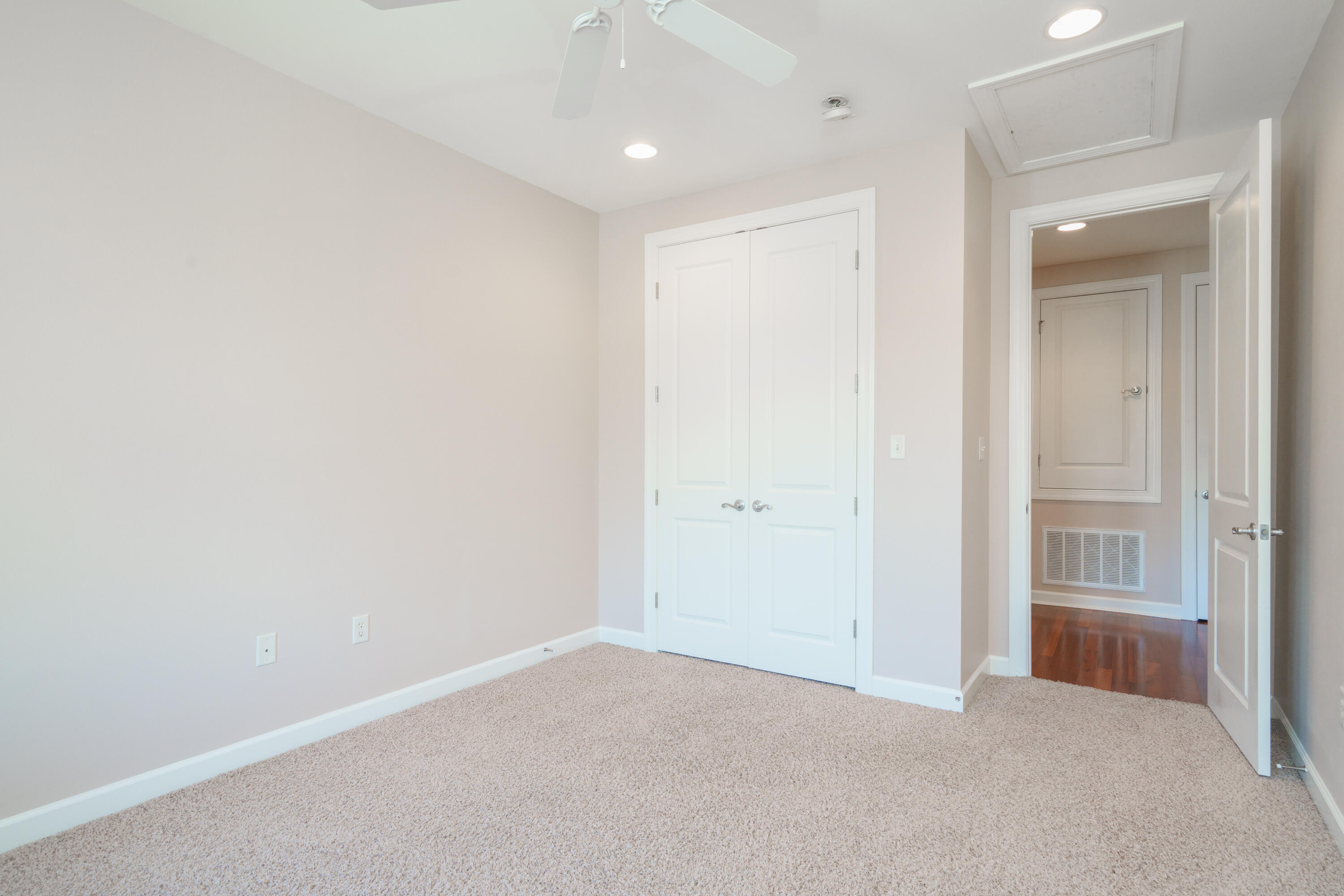 MARINA LANDING - Residential