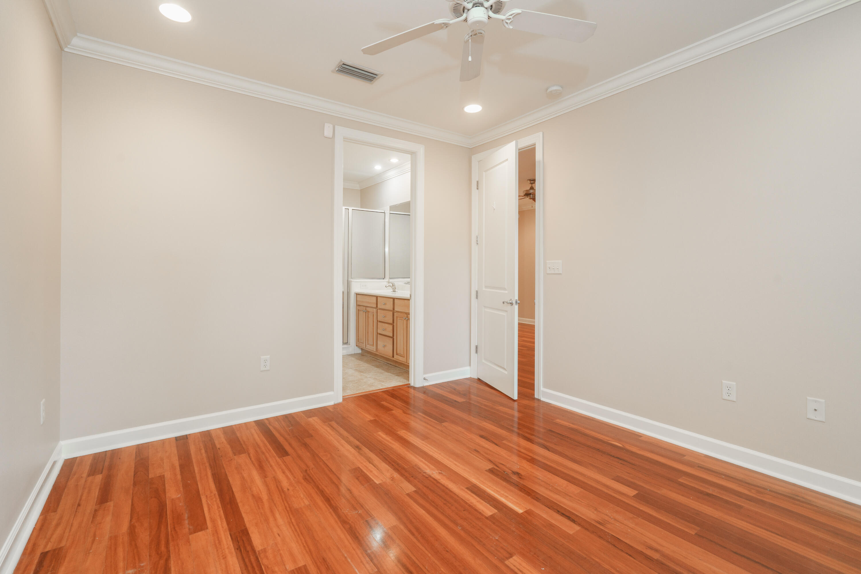 MARINA LANDING - Residential