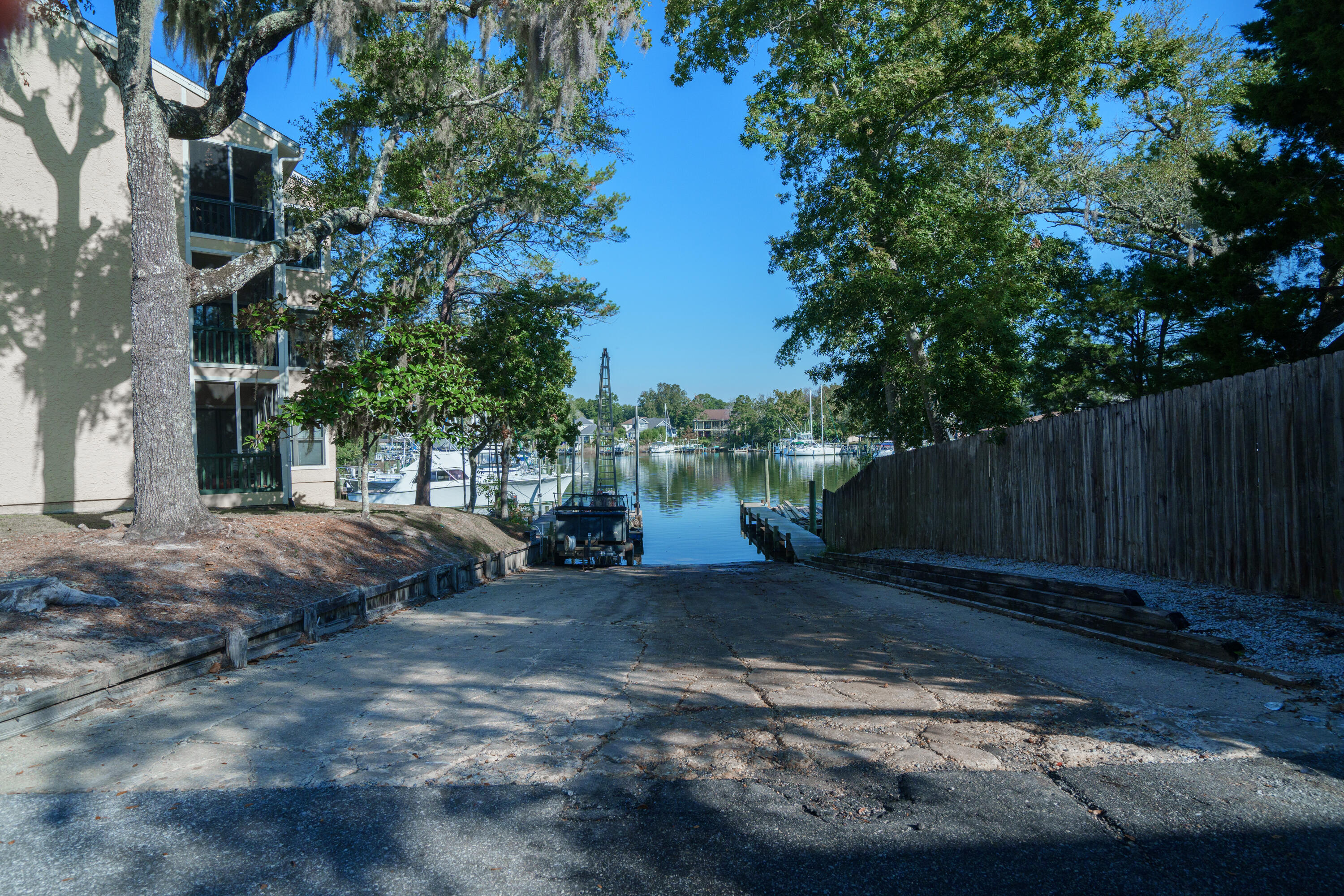 MARINA LANDING - Residential