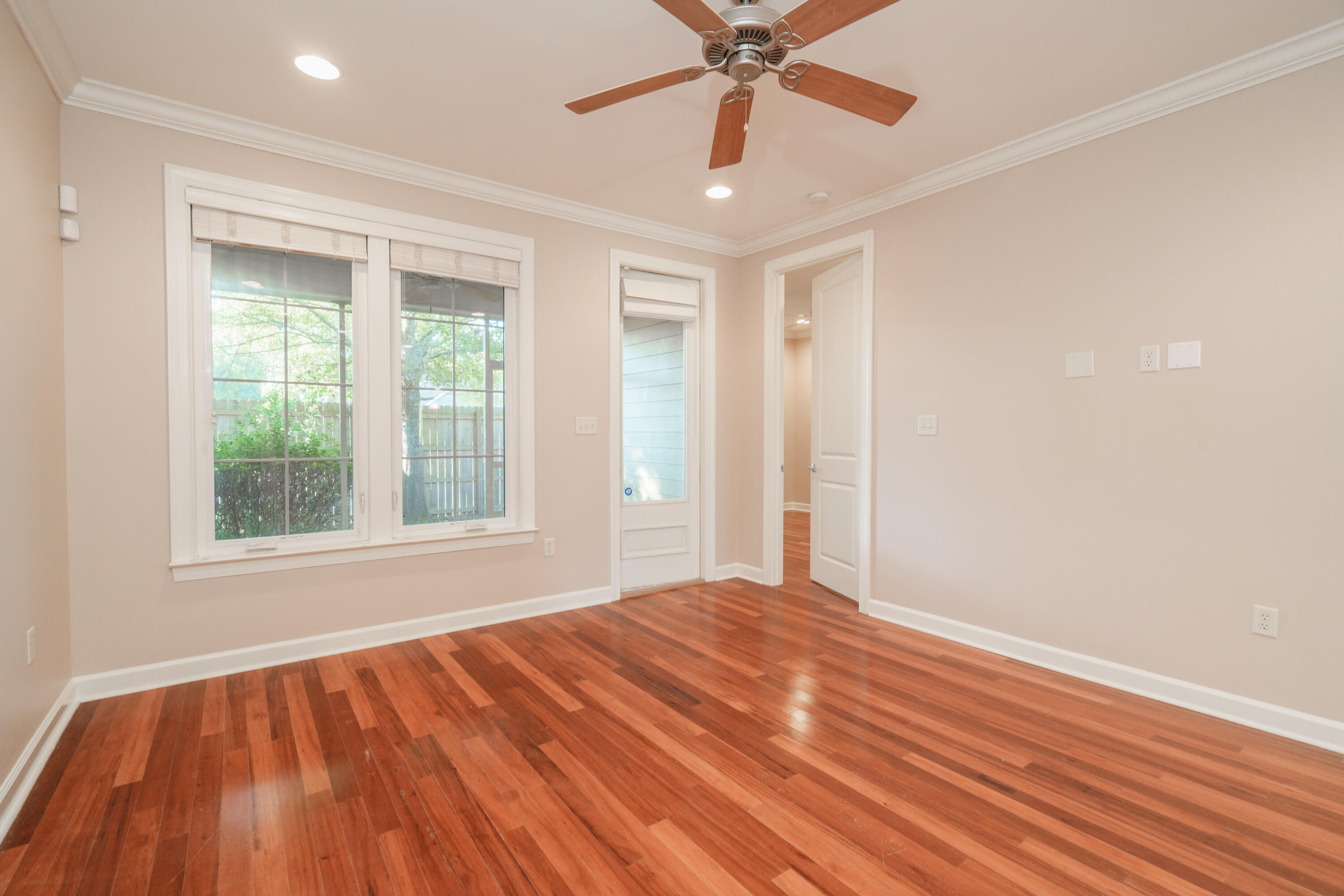 MARINA LANDING - Residential