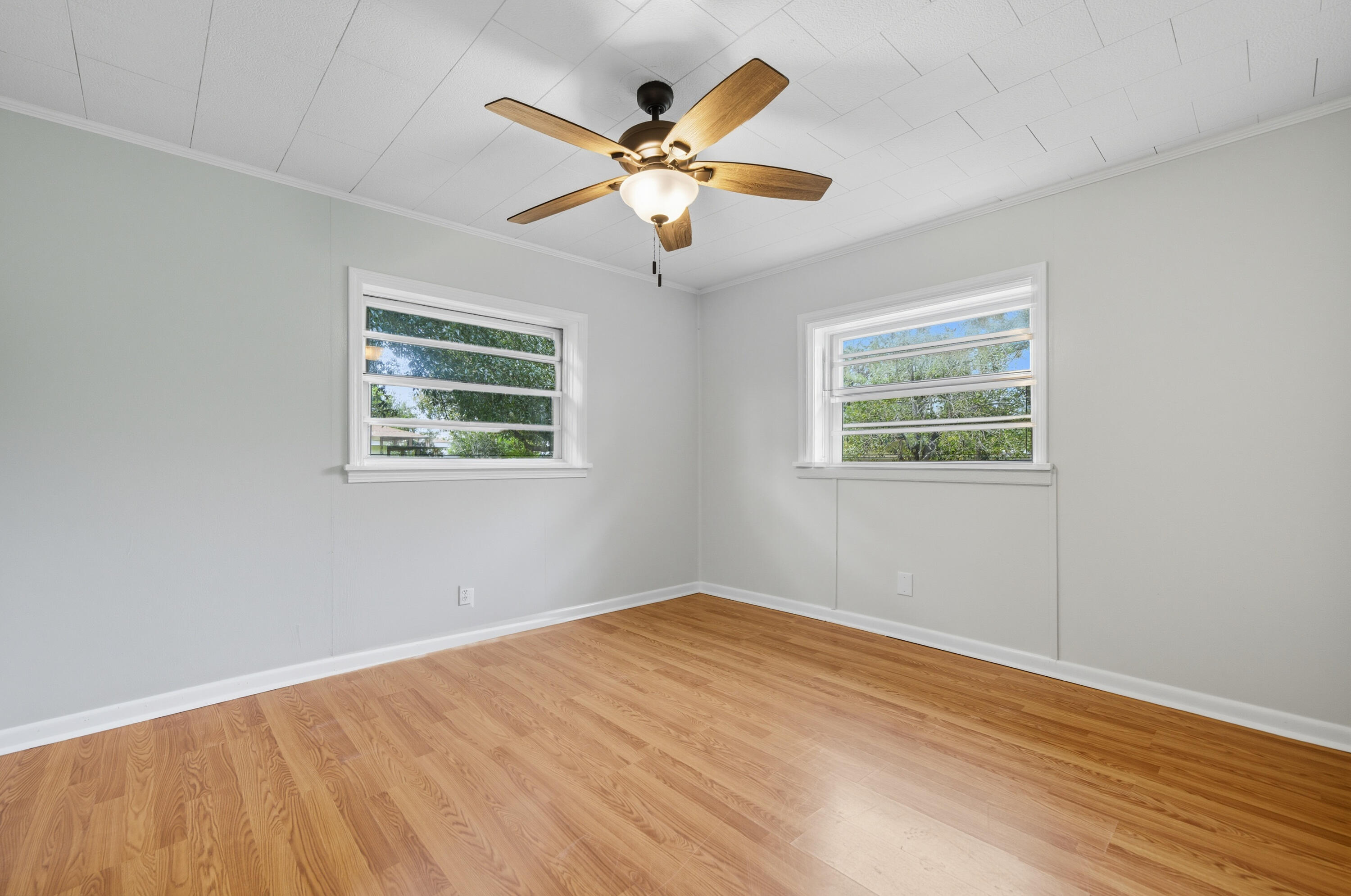 OAKDALE MINI FARMS - Residential