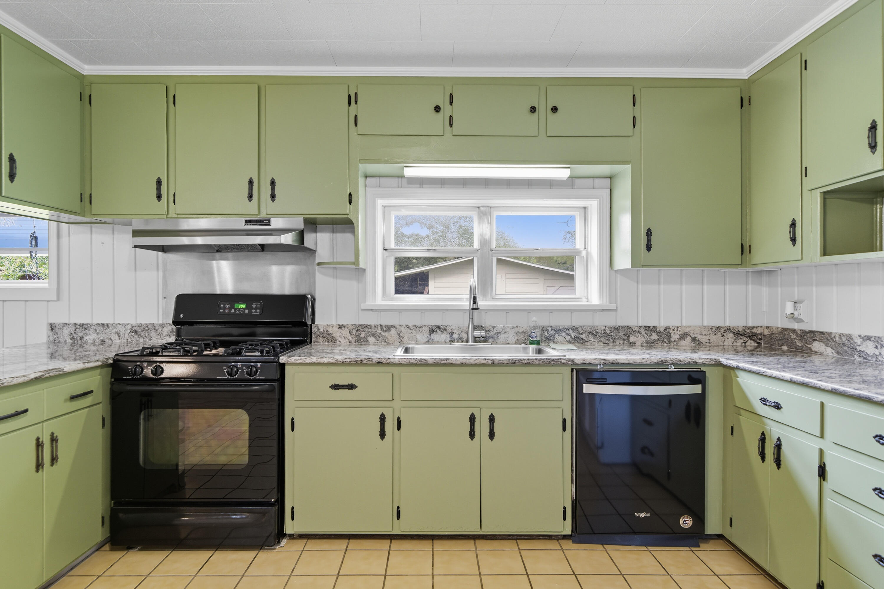 OAKDALE MINI FARMS - Residential