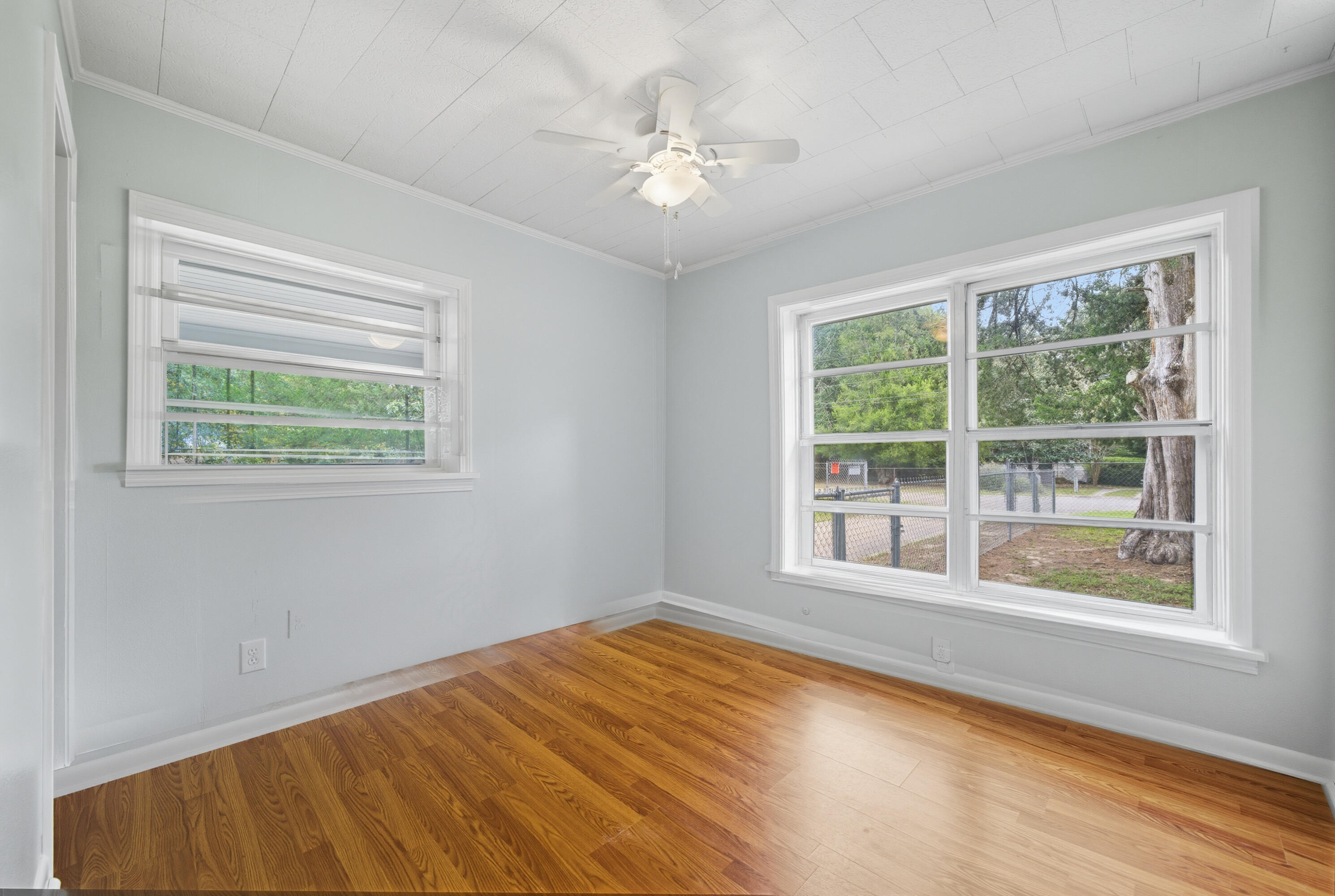 OAKDALE MINI FARMS - Residential