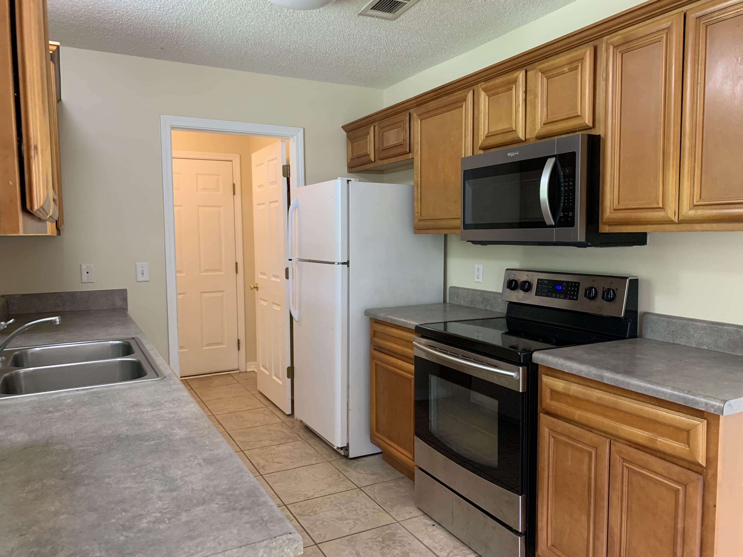 THE PINES - Residential
