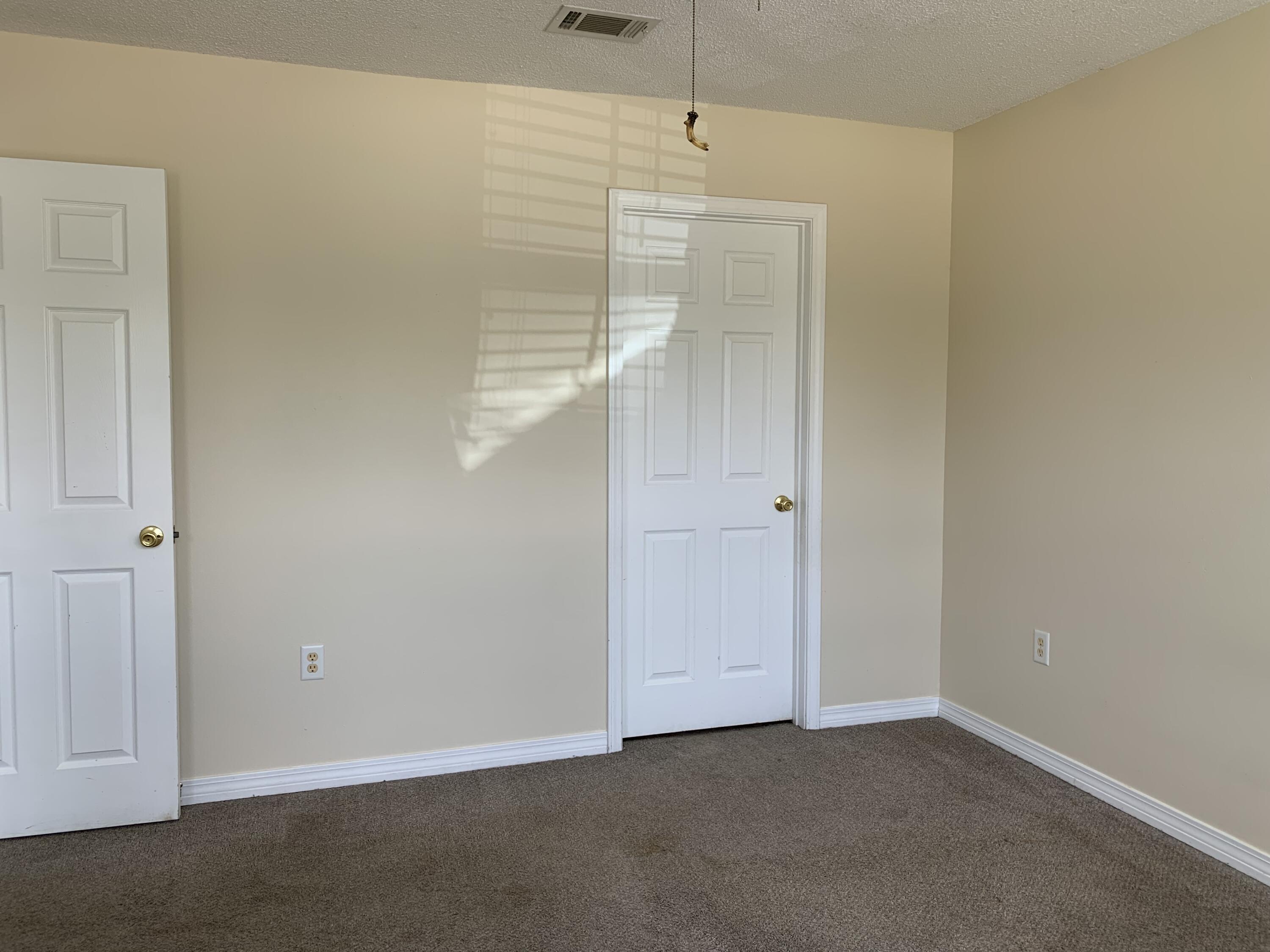 THE PINES - Residential