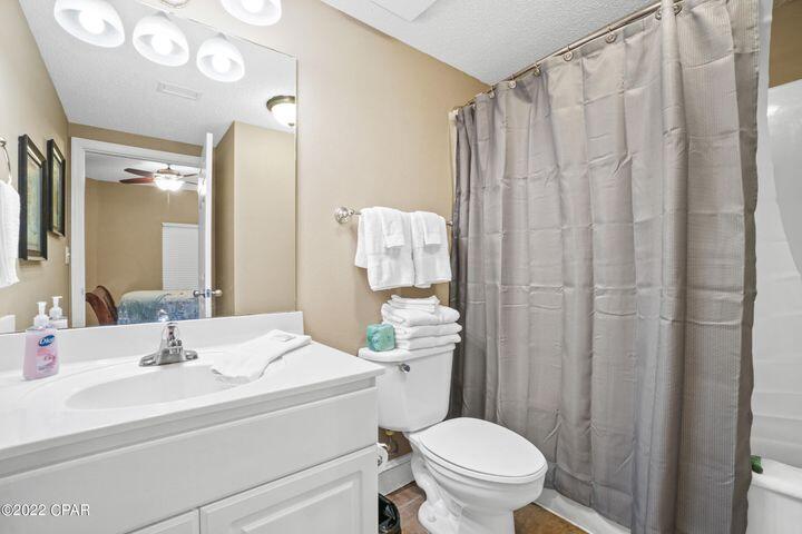 MAJESTIC BEACH TOWERS I - Residential