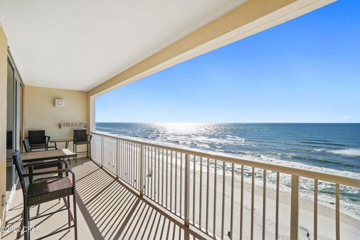 MAJESTIC BEACH TOWERS I - Residential