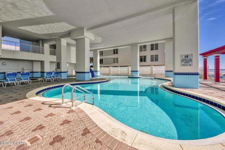 MAJESTIC BEACH TOWERS I - Residential
