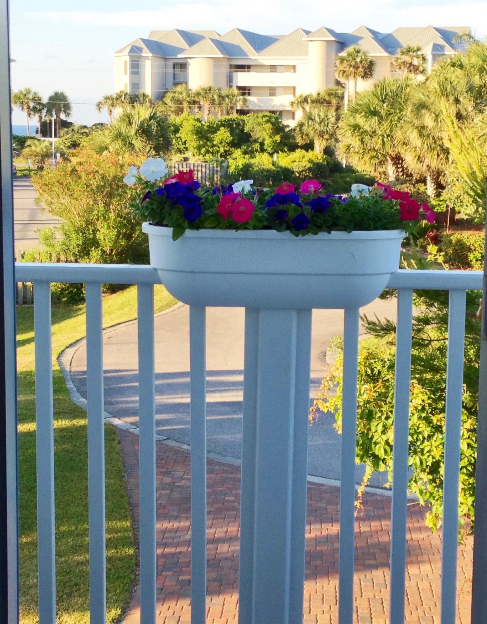 TRANQUIL SHORES - Residential