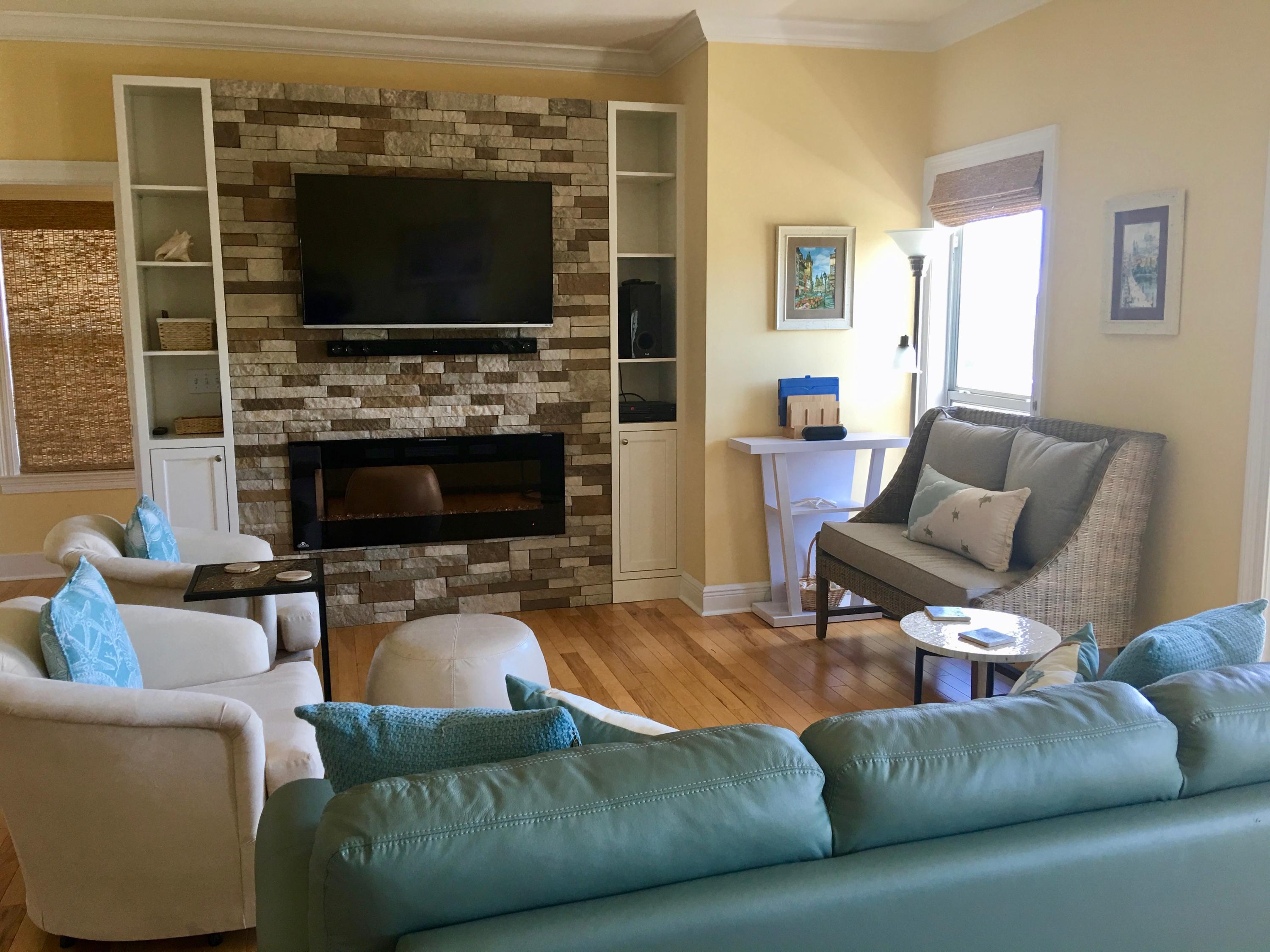 TRANQUIL SHORES - Residential