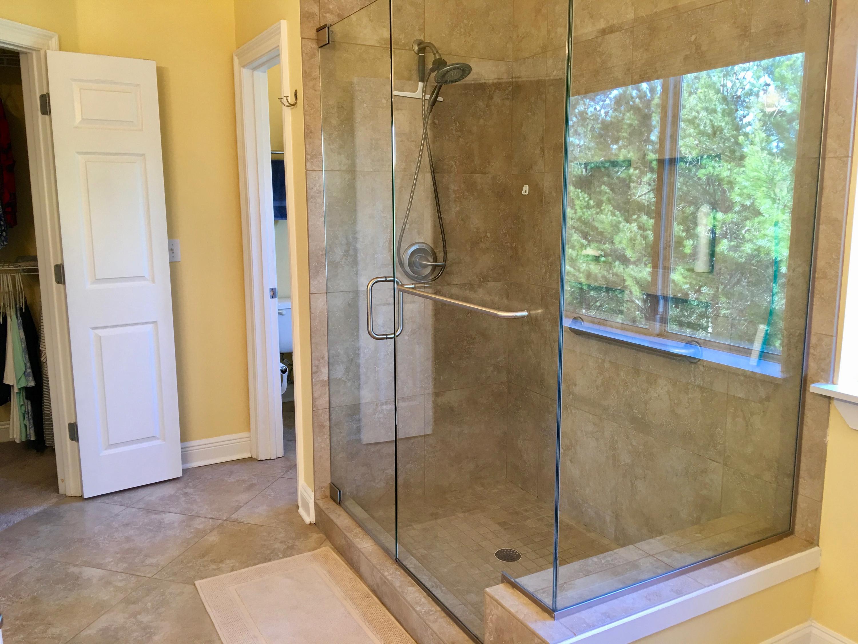 TRANQUIL SHORES - Residential