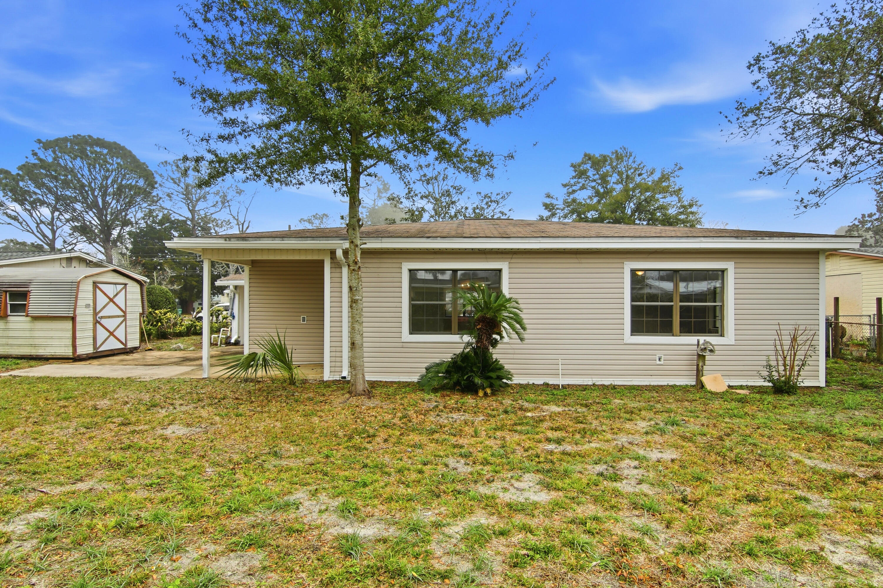 OAK TREE PARK - Residential