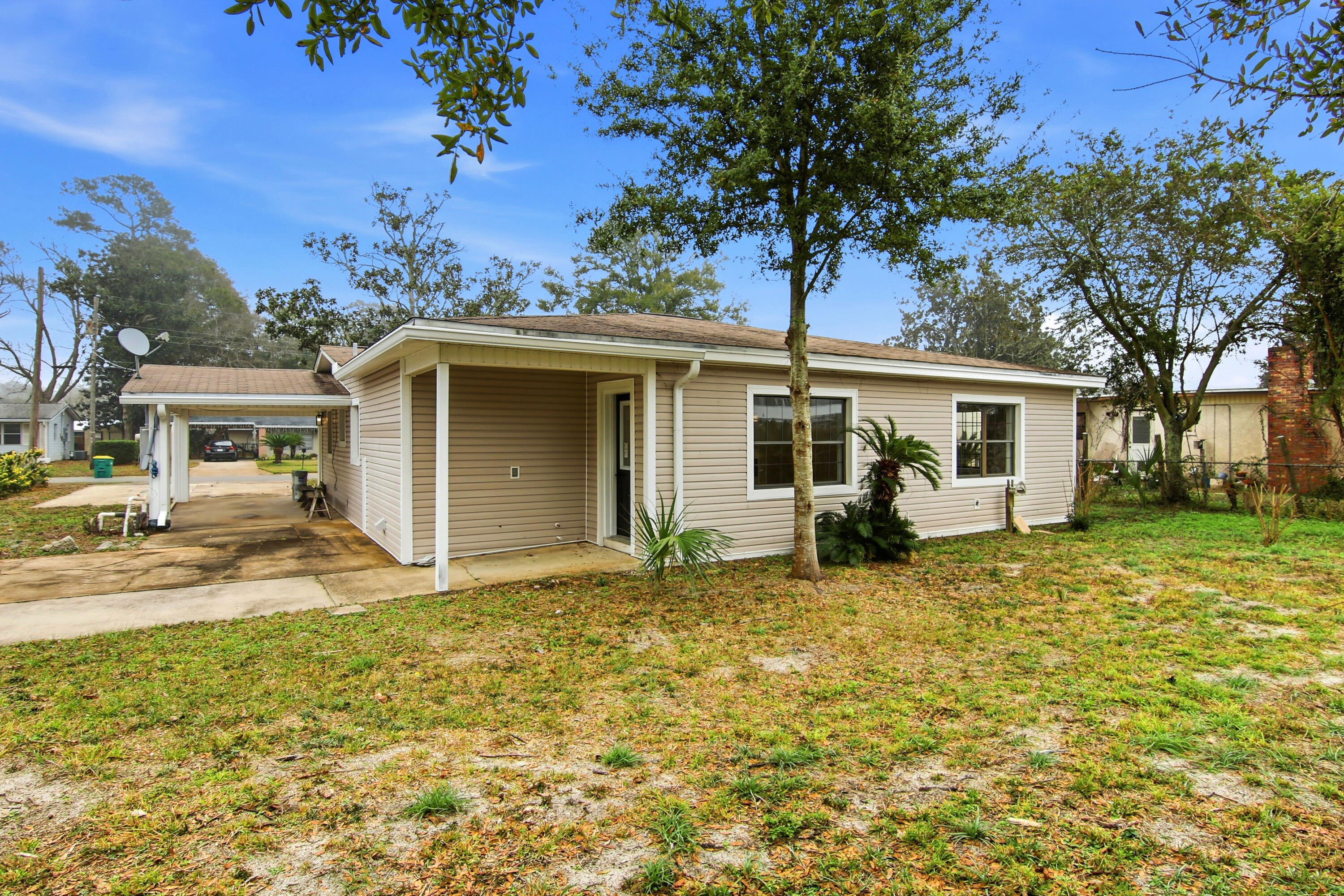 OAK TREE PARK - Residential