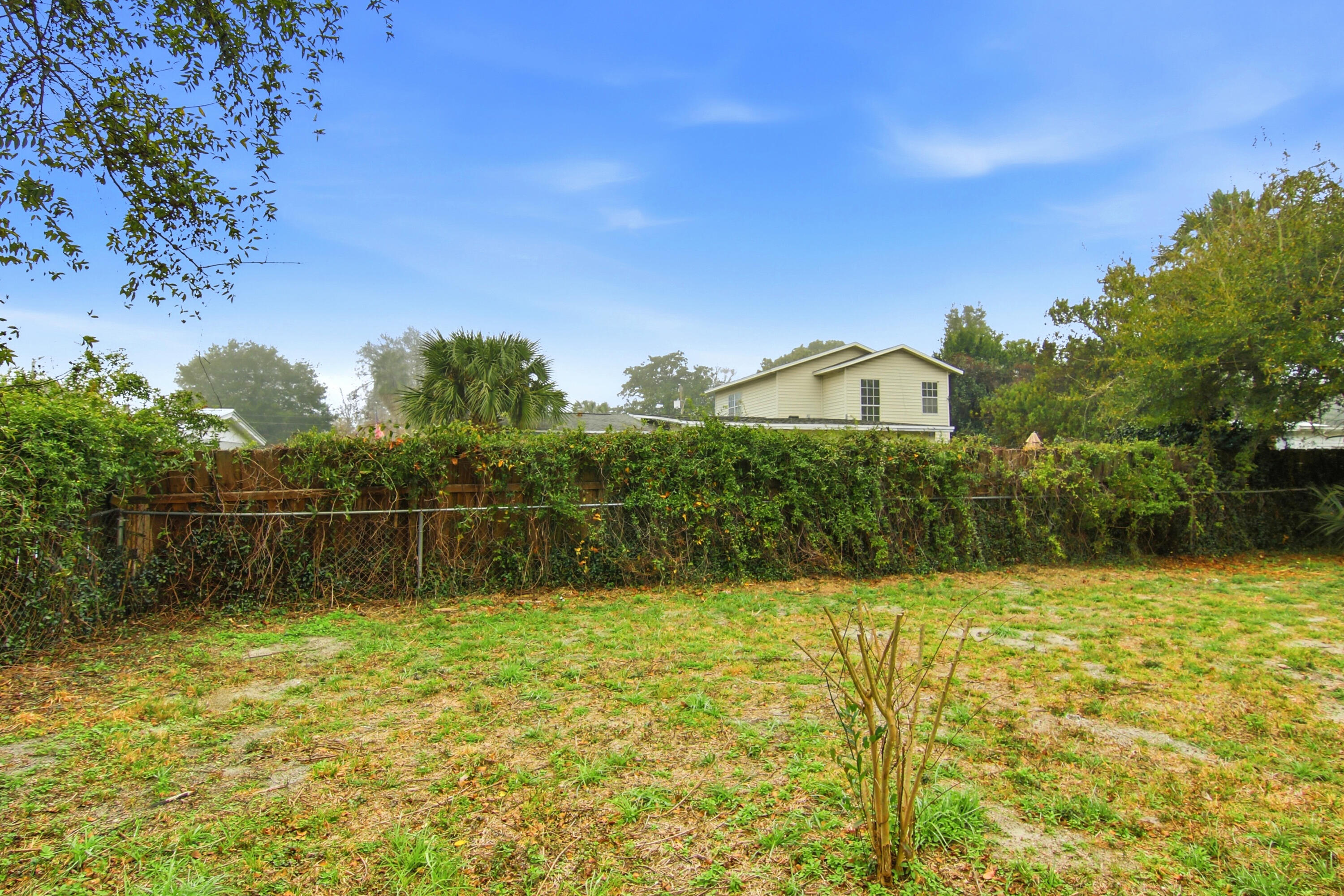 OAK TREE PARK - Residential