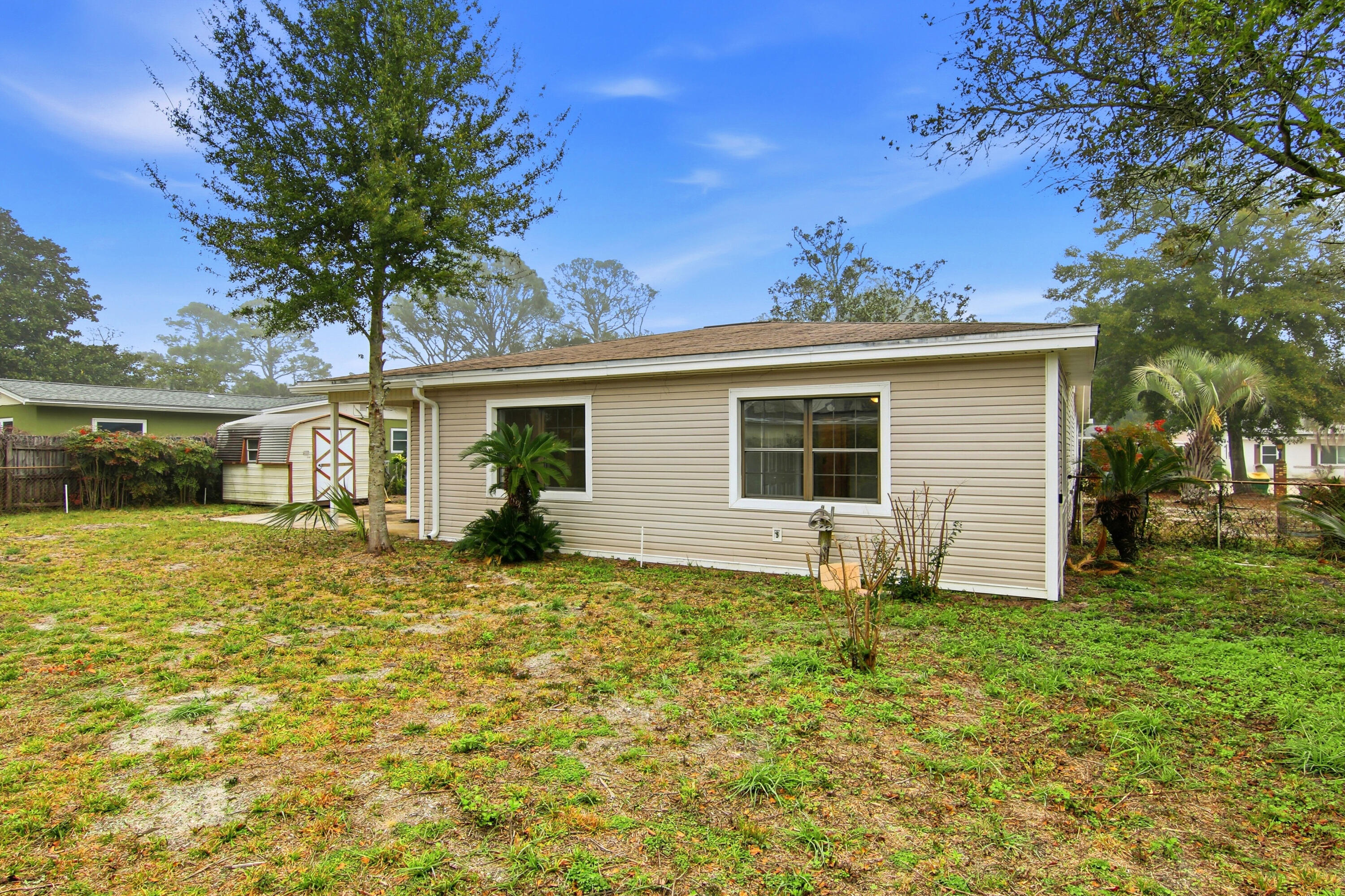 OAK TREE PARK - Residential