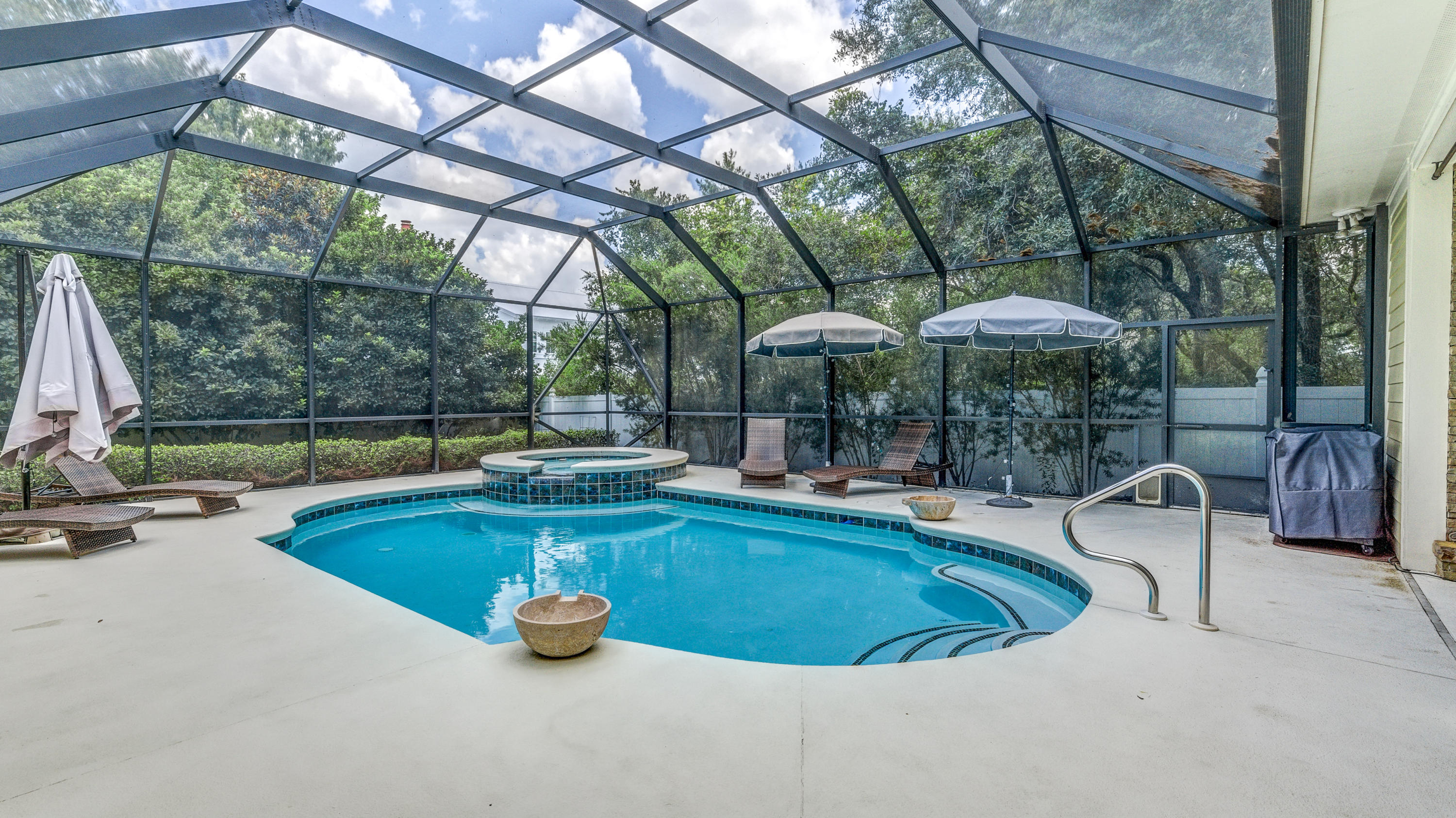 SEABREEZE 1ST ADDN - Residential