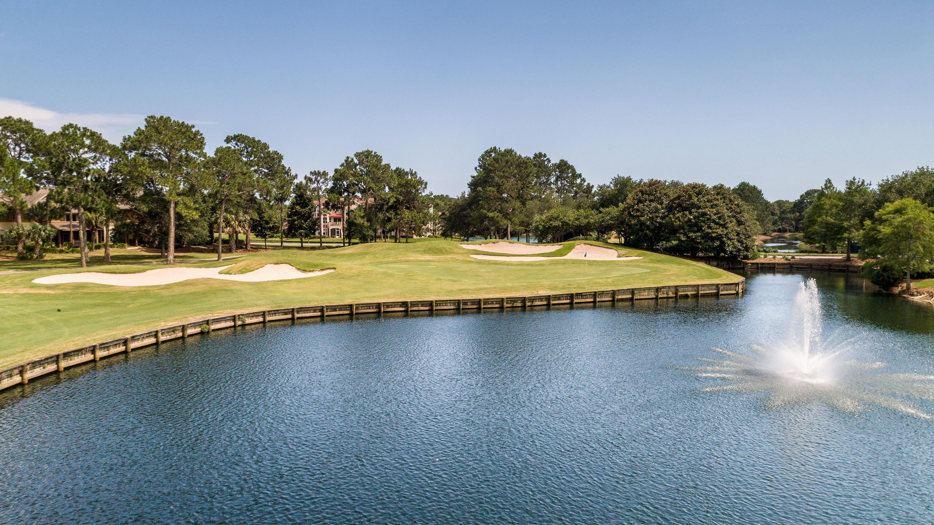 CRYSTAL LAKE - Residential