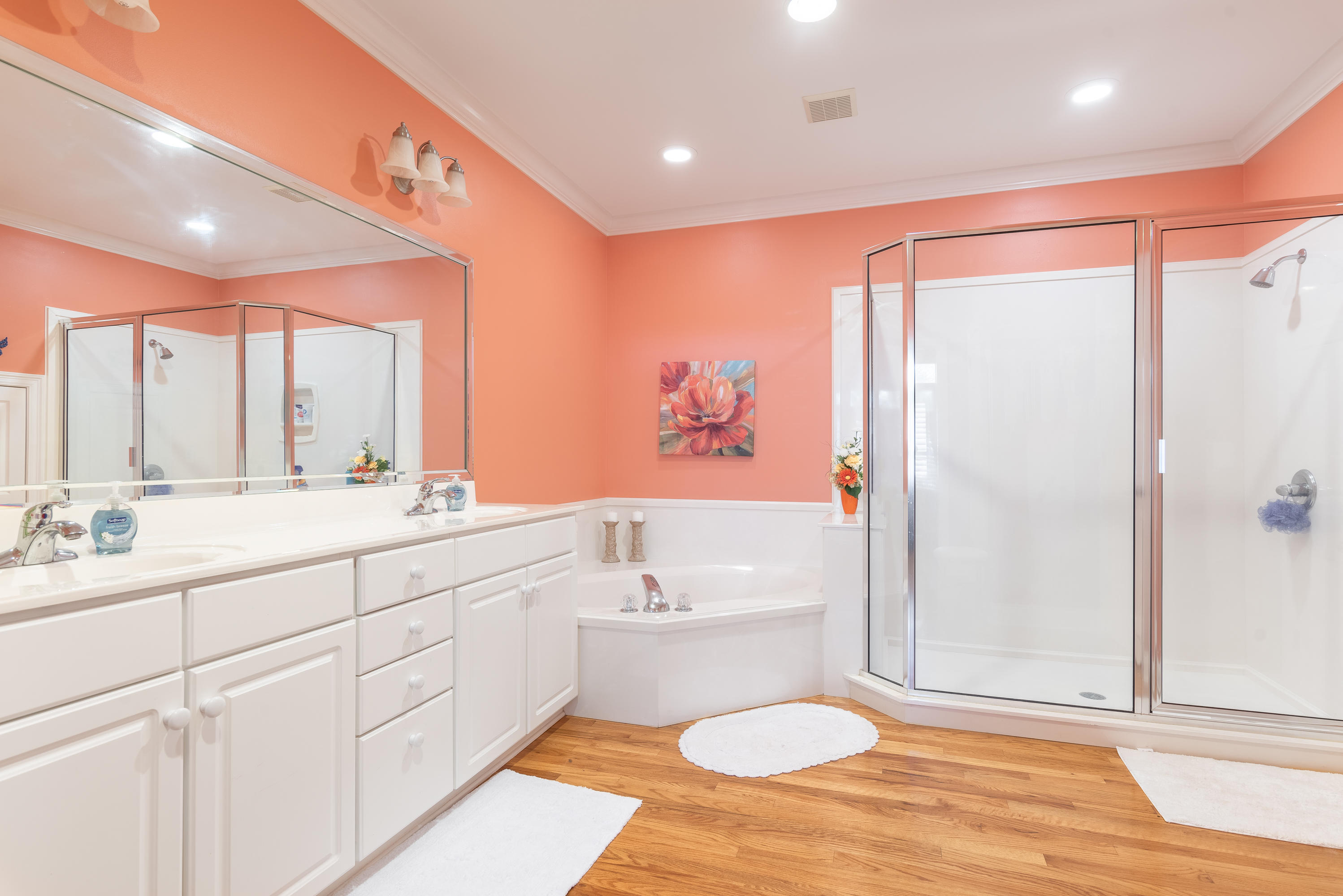 CRYSTAL LAKE - Residential