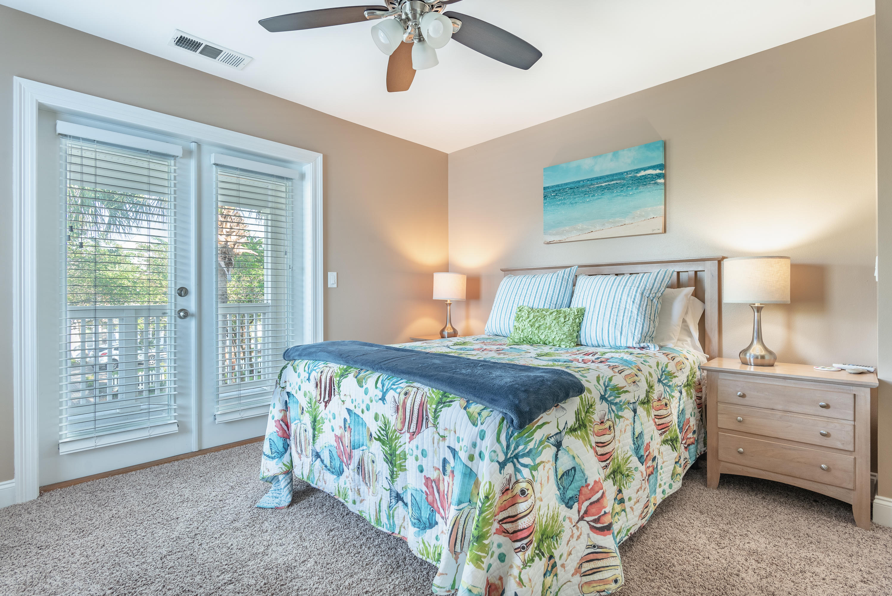 CRYSTAL LAKE - Residential