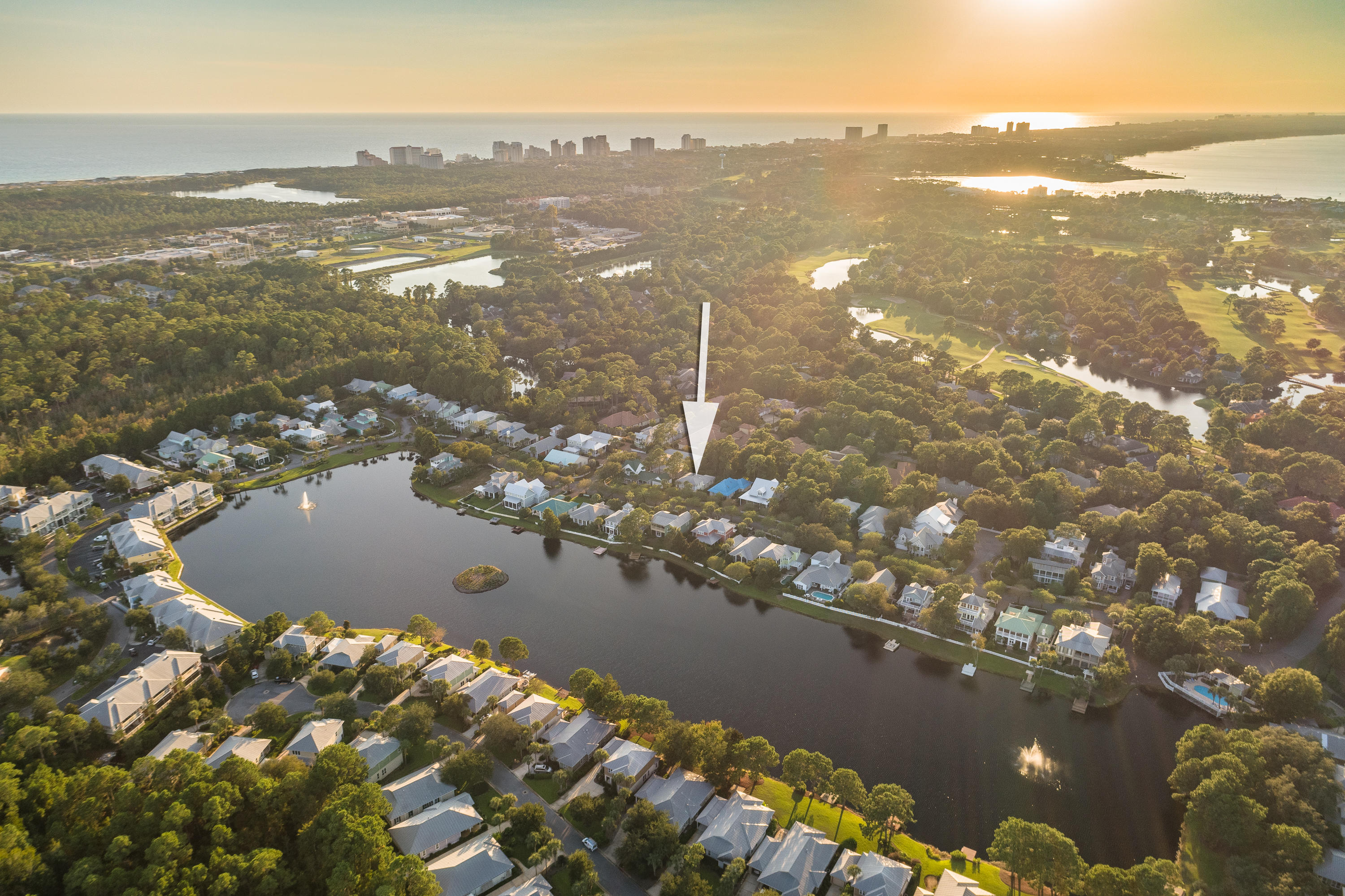 CRYSTAL LAKE - Residential