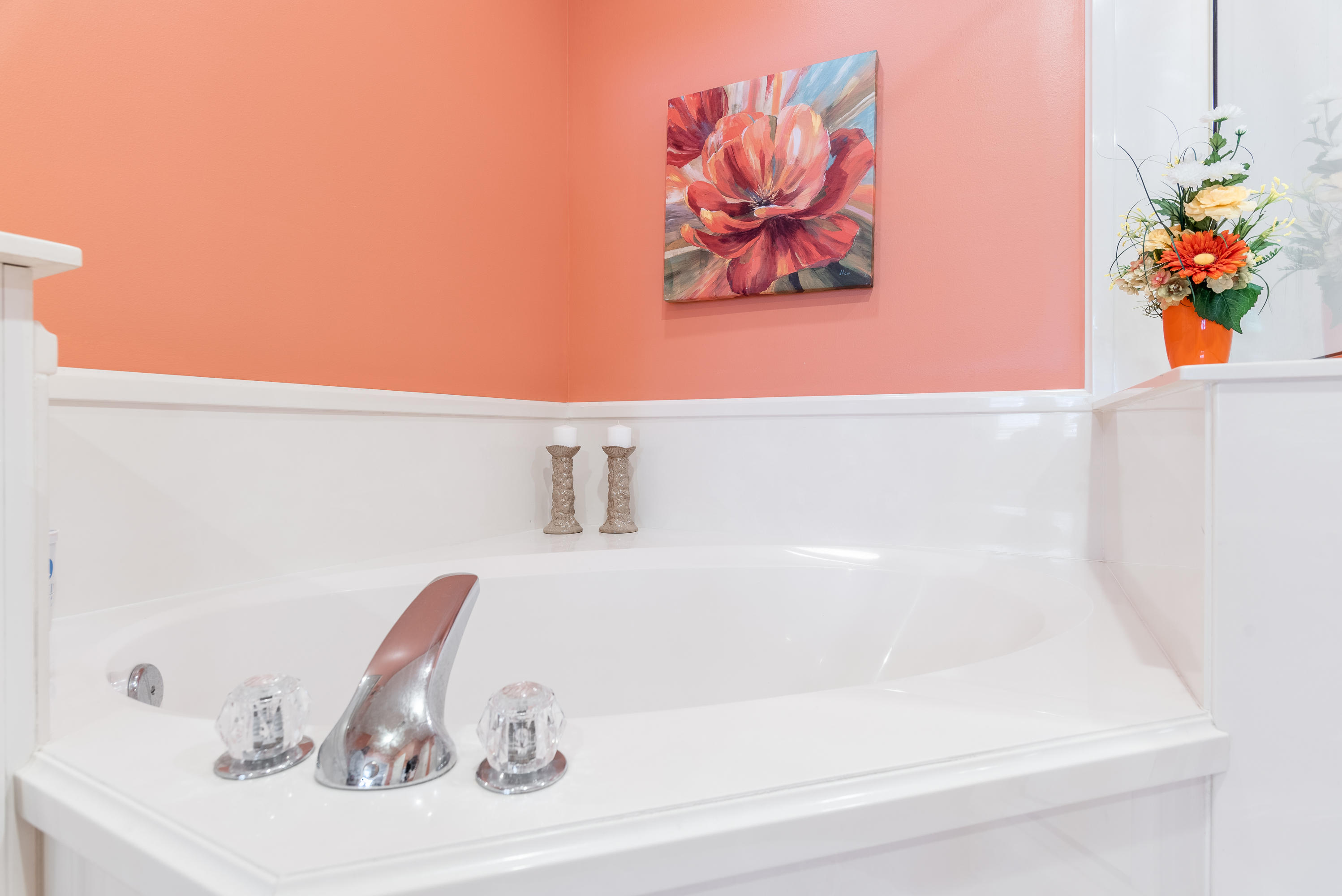 CRYSTAL LAKE - Residential