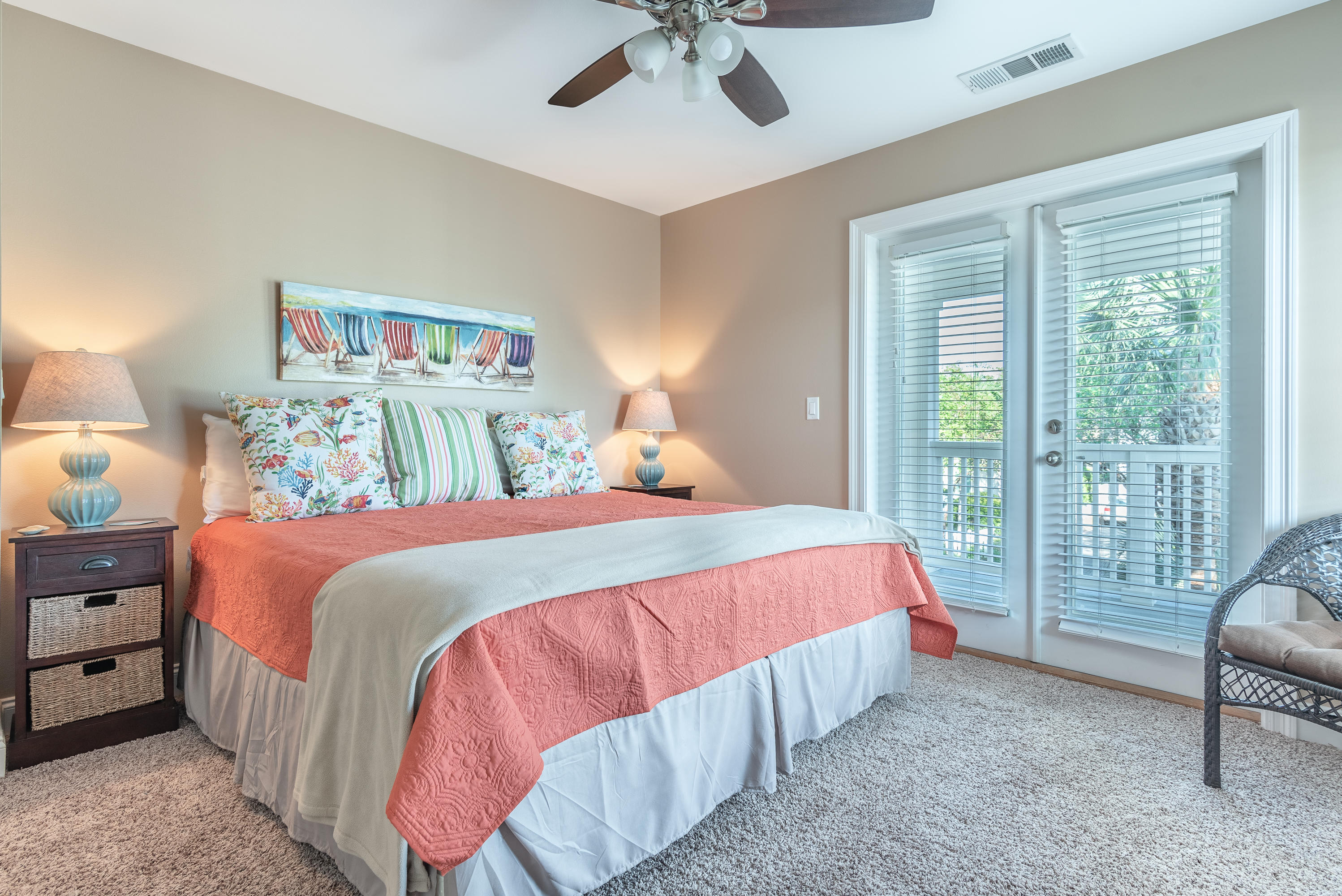 CRYSTAL LAKE - Residential