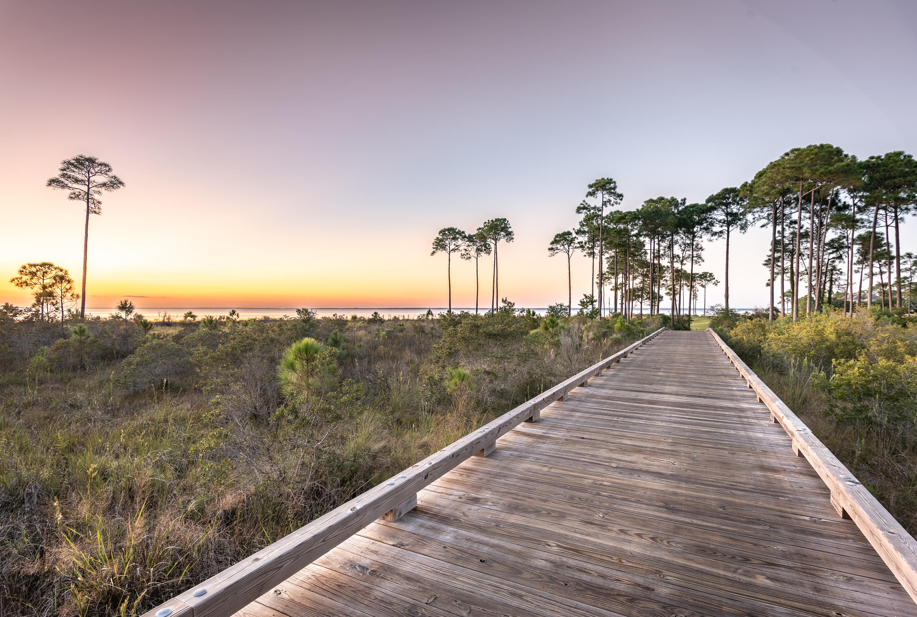 CRYSTAL LAKE - Residential