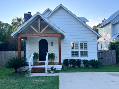Photo of 24 Bayshore Pines Court, Miramar Beach, FL 32550 (MLS # 983830)