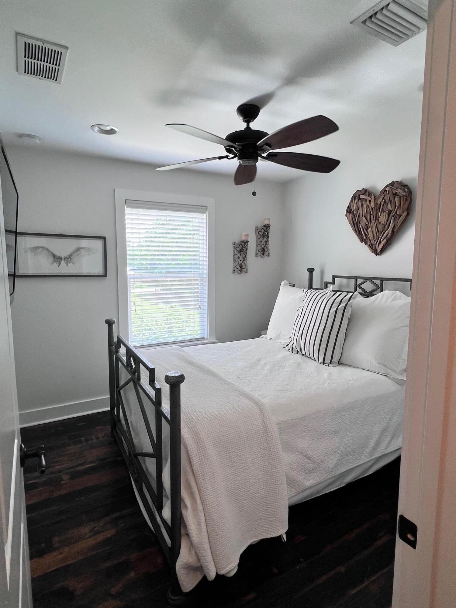 Bayshore Pines - Residential