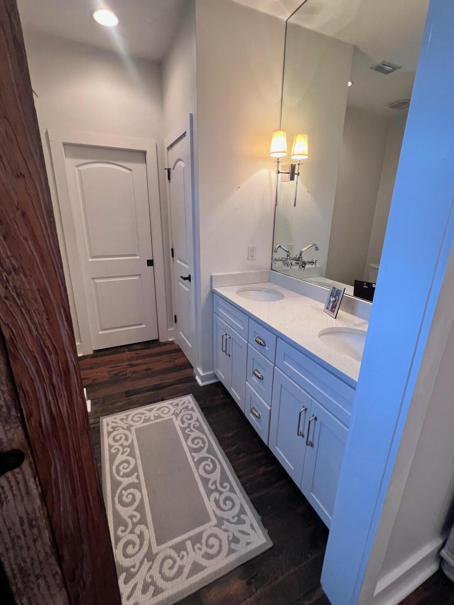 Bayshore Pines - Residential
