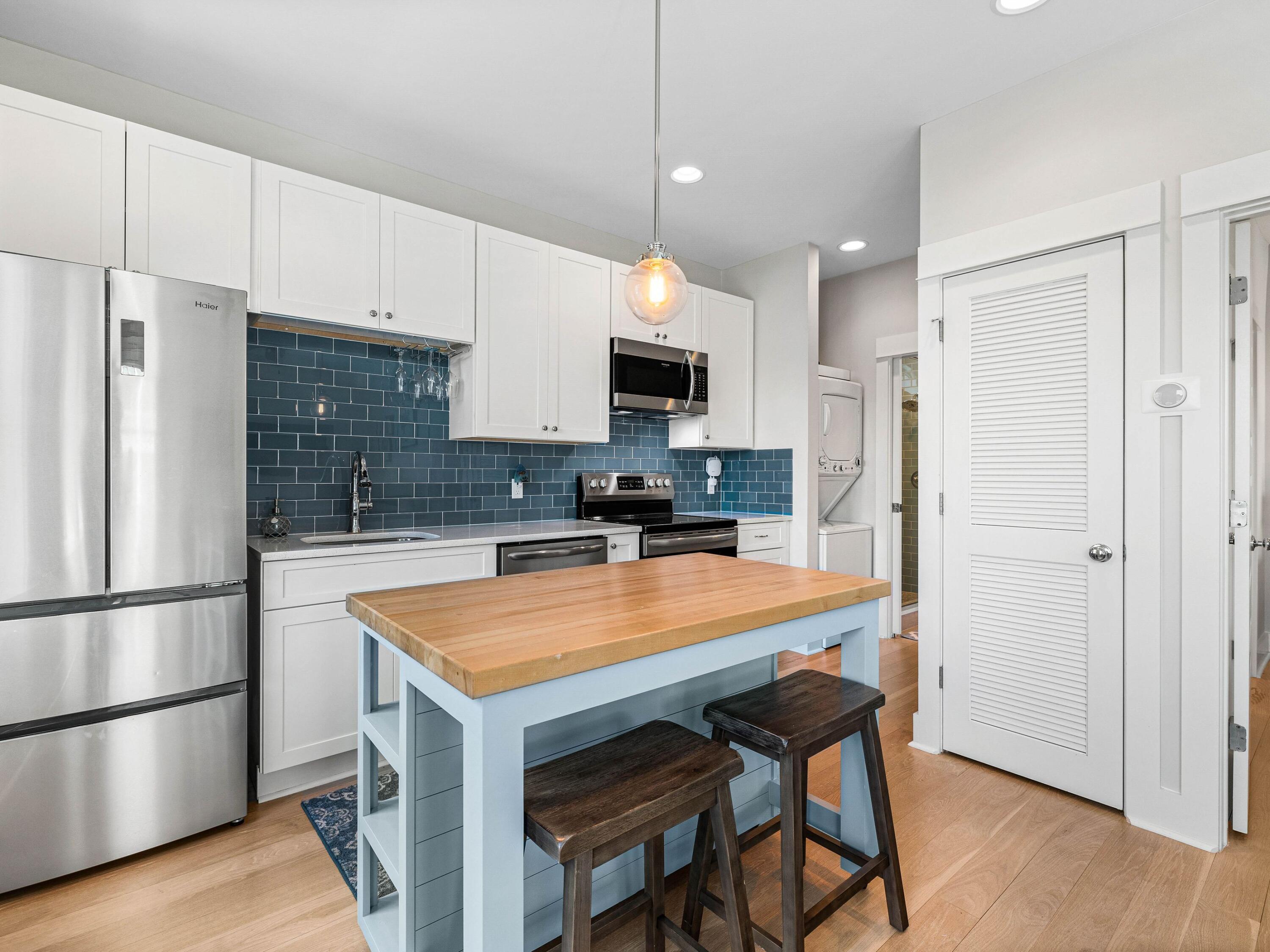 OLD FLORIDA BEACH - Residential