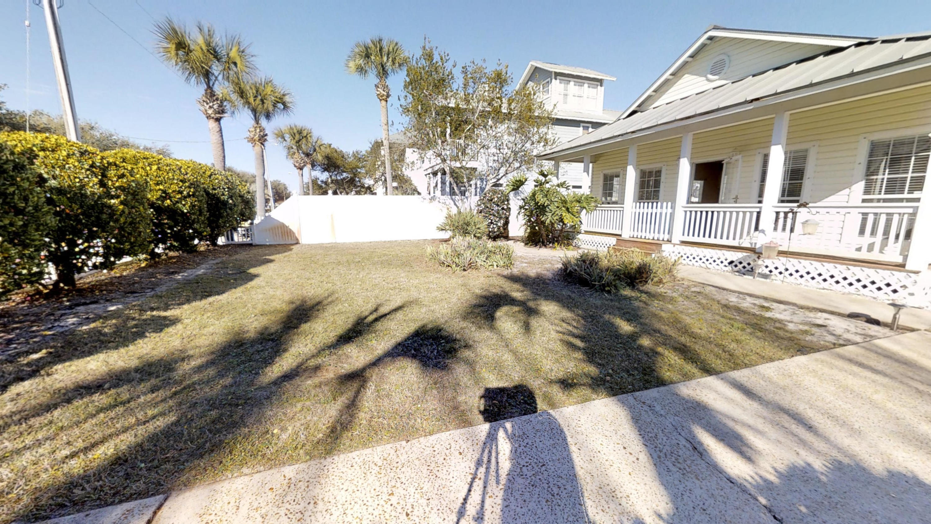 CRYSTAL BEACH - Residential