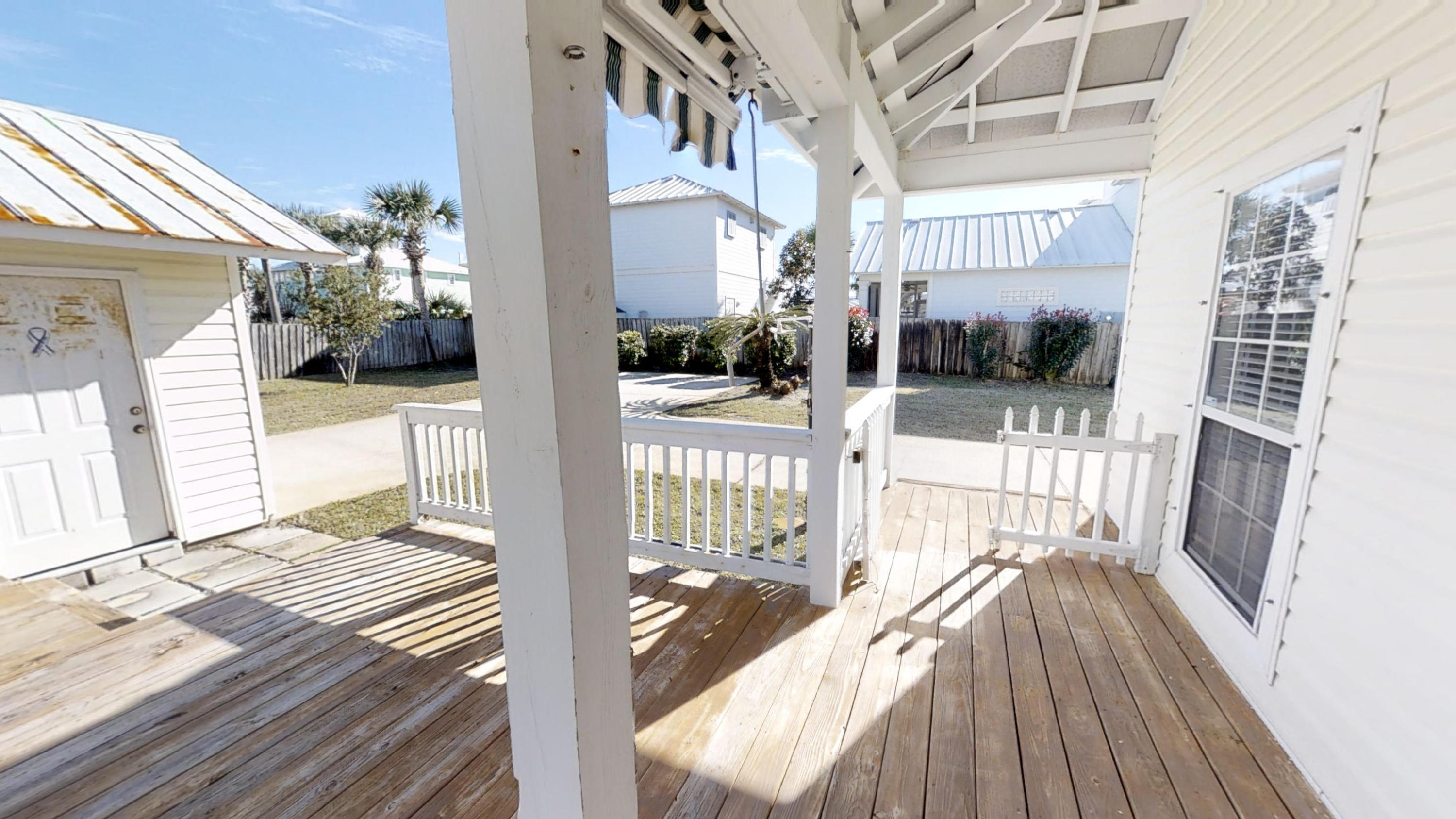 CRYSTAL BEACH - Residential