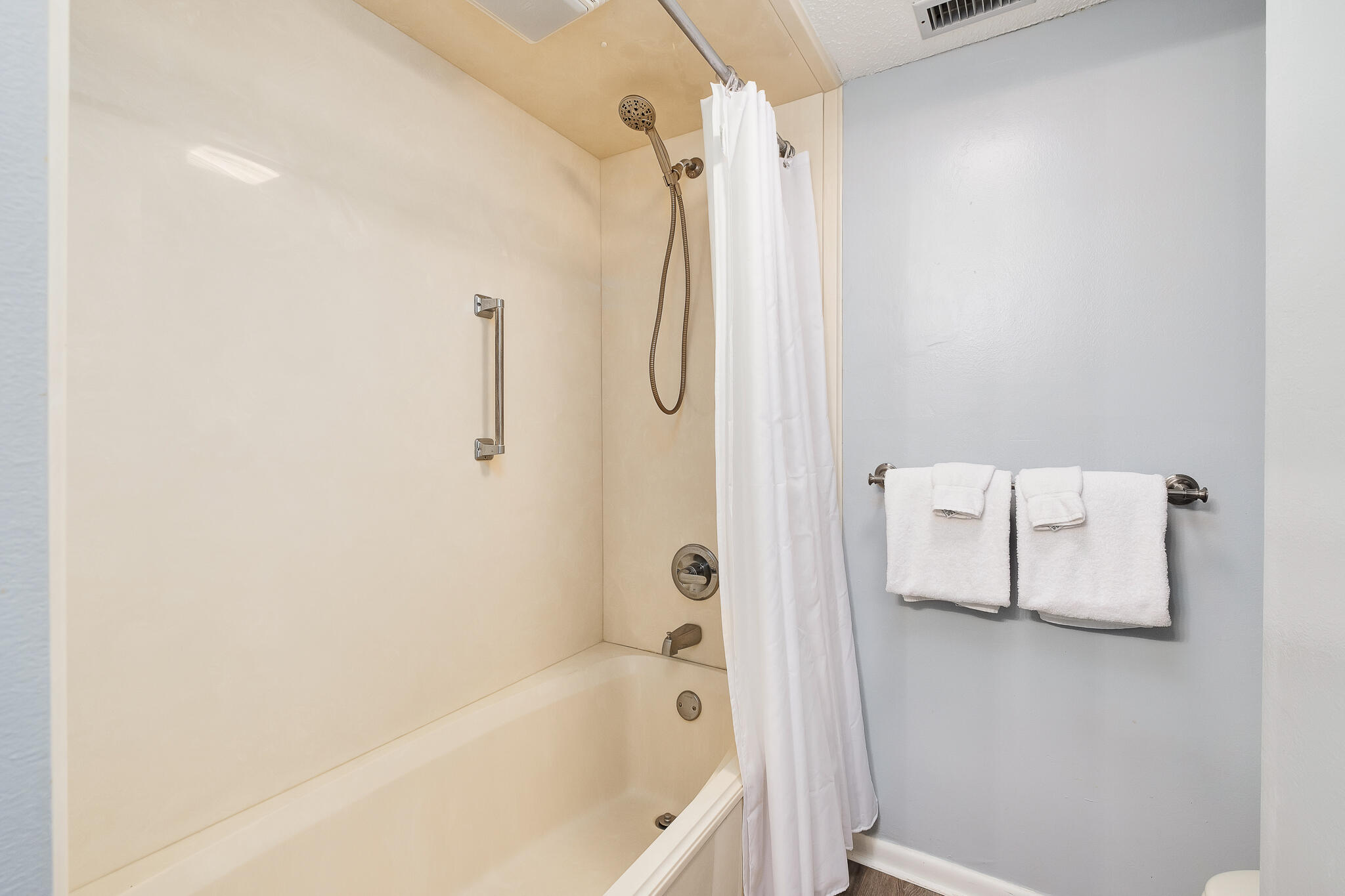 JETTY EAST CONDO - Residential