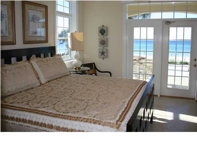 LAGUNA BEACH - Residential