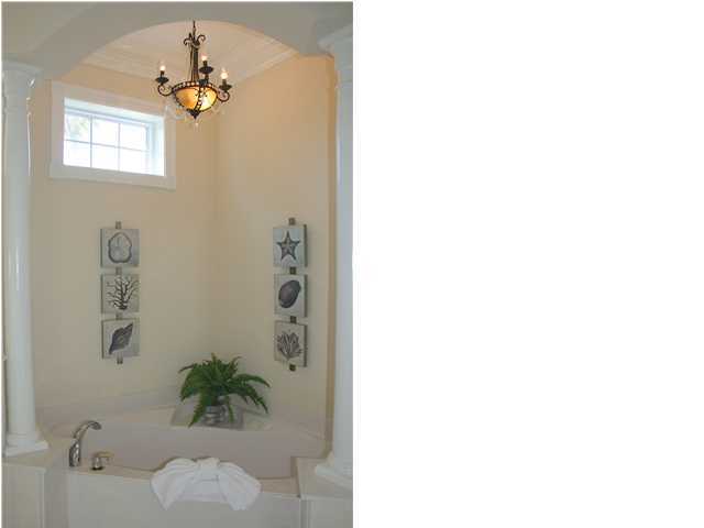 LAGUNA BEACH - Residential