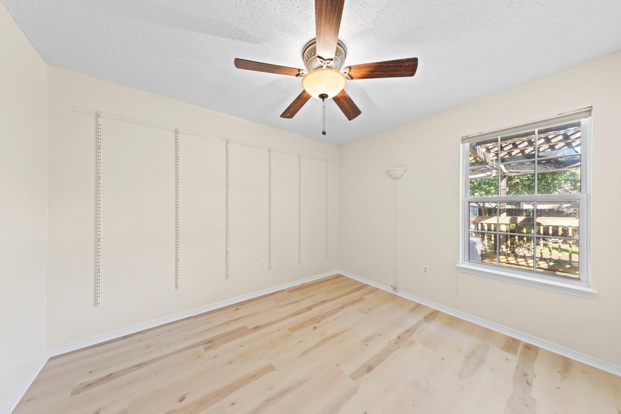 PARKWOOD COVE AT BLUEWATER BAY - Residential Lease