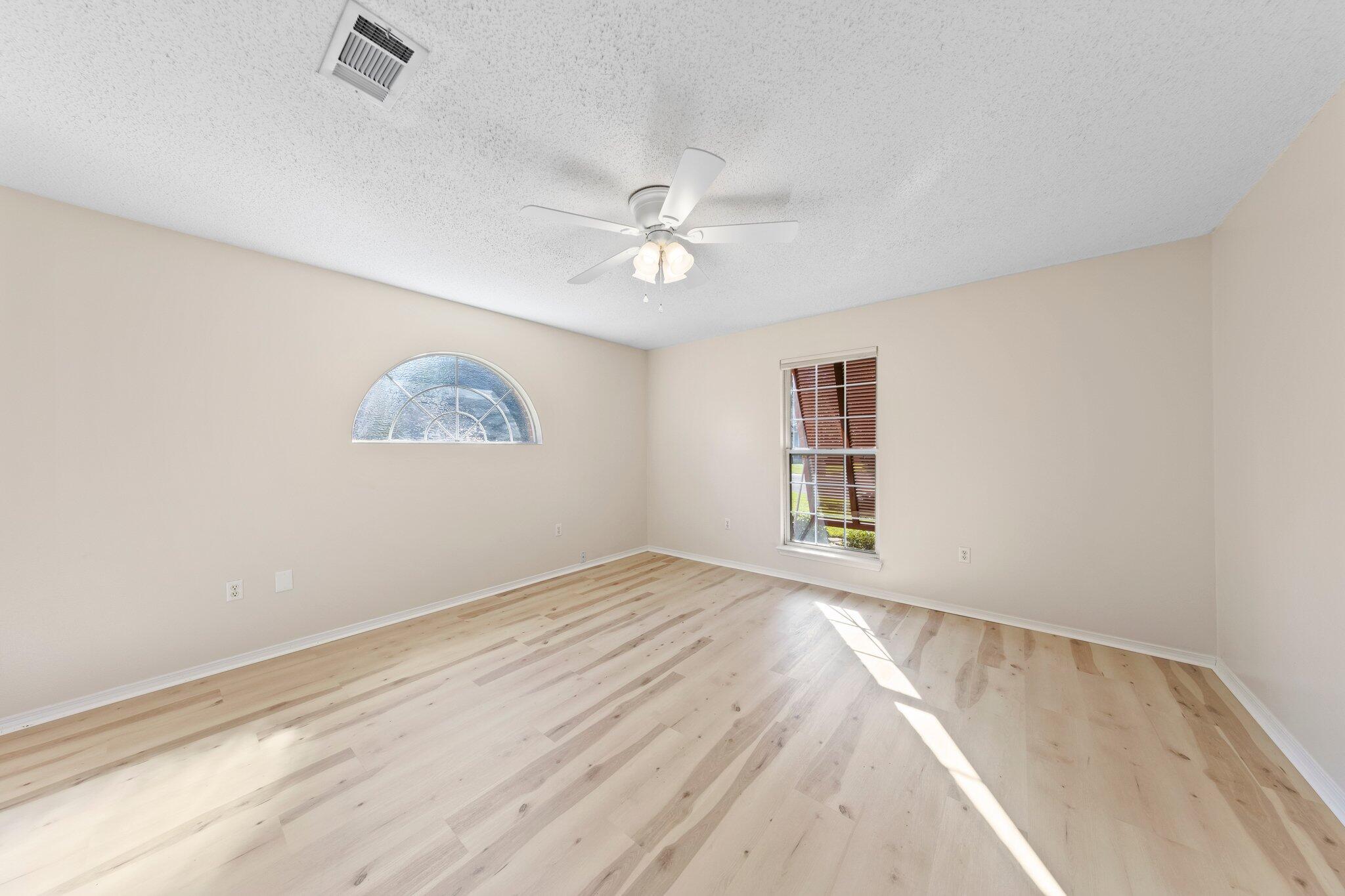 PARKWOOD COVE AT BLUEWATER BAY - Residential Lease