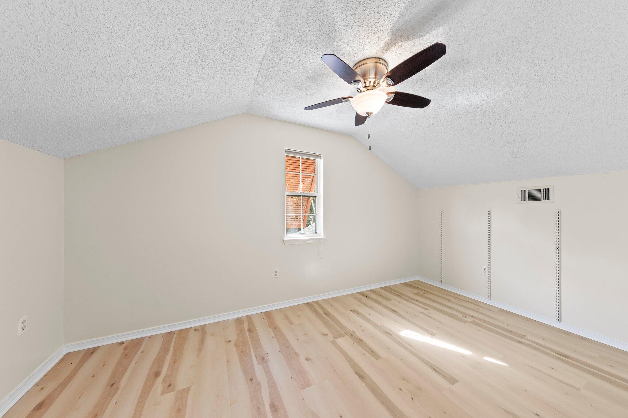 PARKWOOD COVE AT BLUEWATER BAY - Residential Lease