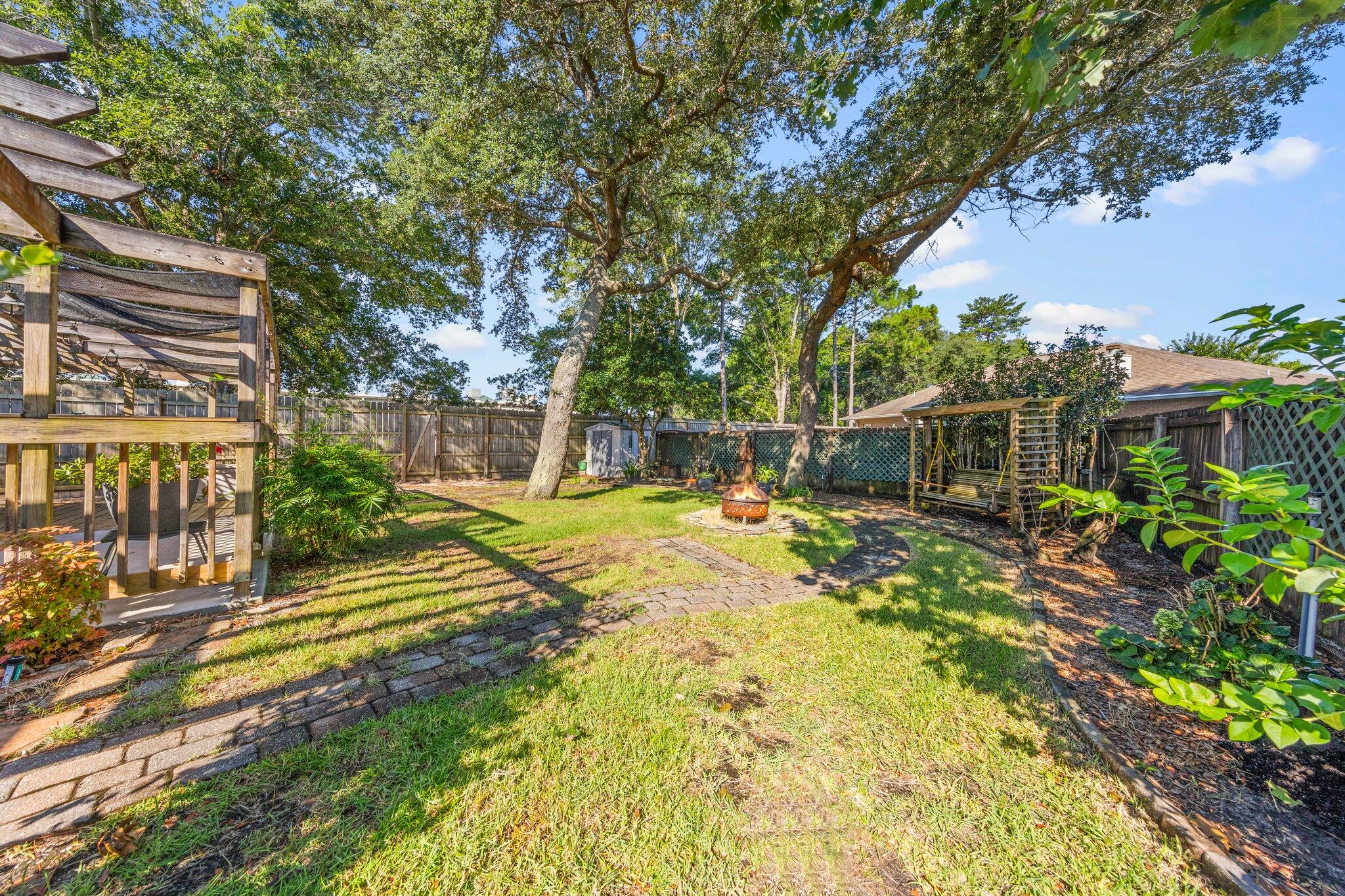 PARKWOOD COVE AT BLUEWATER BAY - Residential Lease