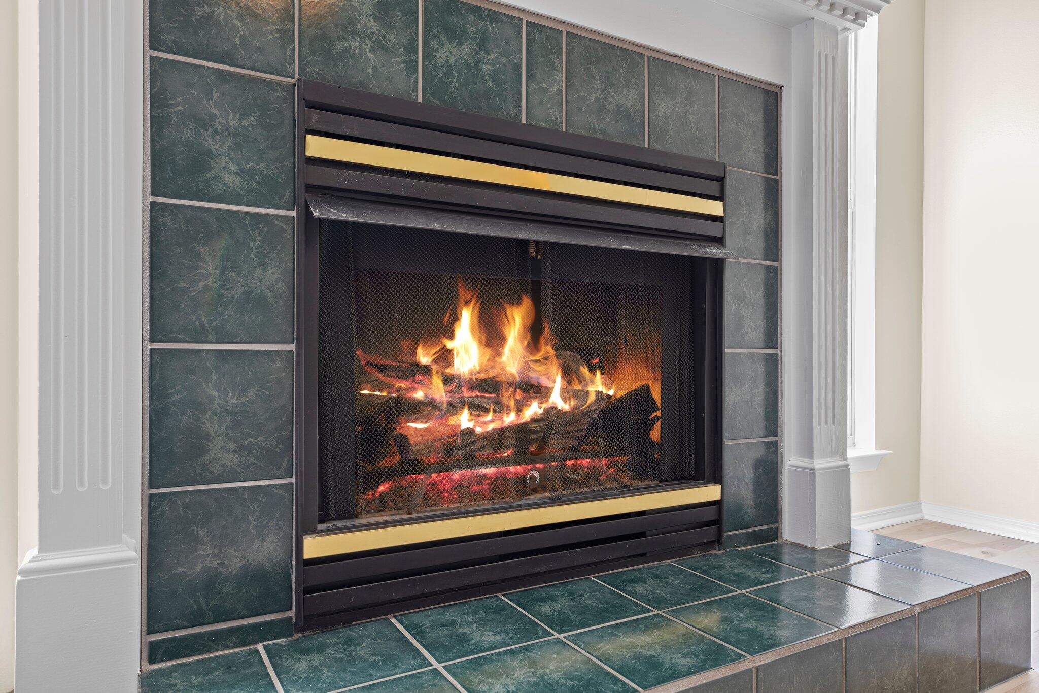 PARKWOOD COVE AT BLUEWATER BAY - Residential Lease