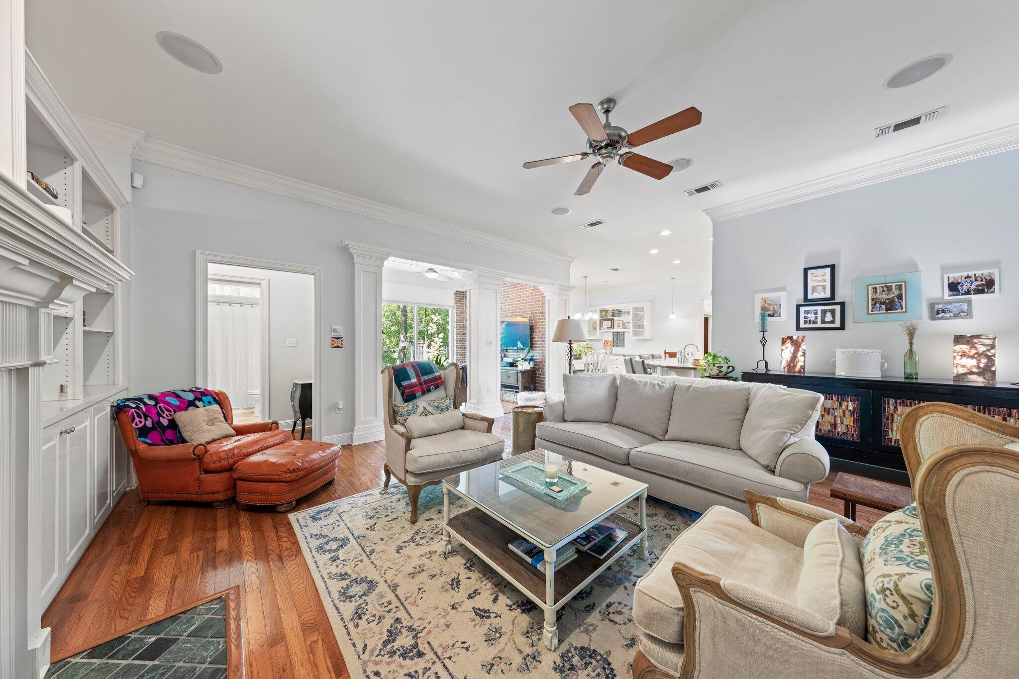 ROCKY BAYOU ESTATES - Residential Lease